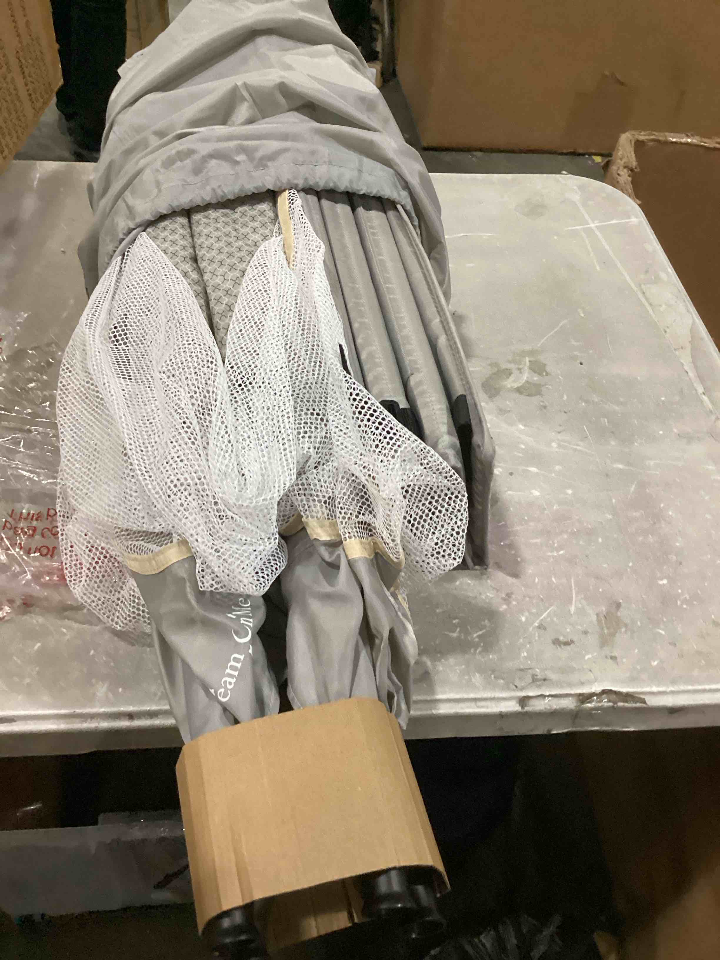 https://s3.amazonaws.com/lotting-images-prod/bidfta/RED5524760_1730207410977.jpeg