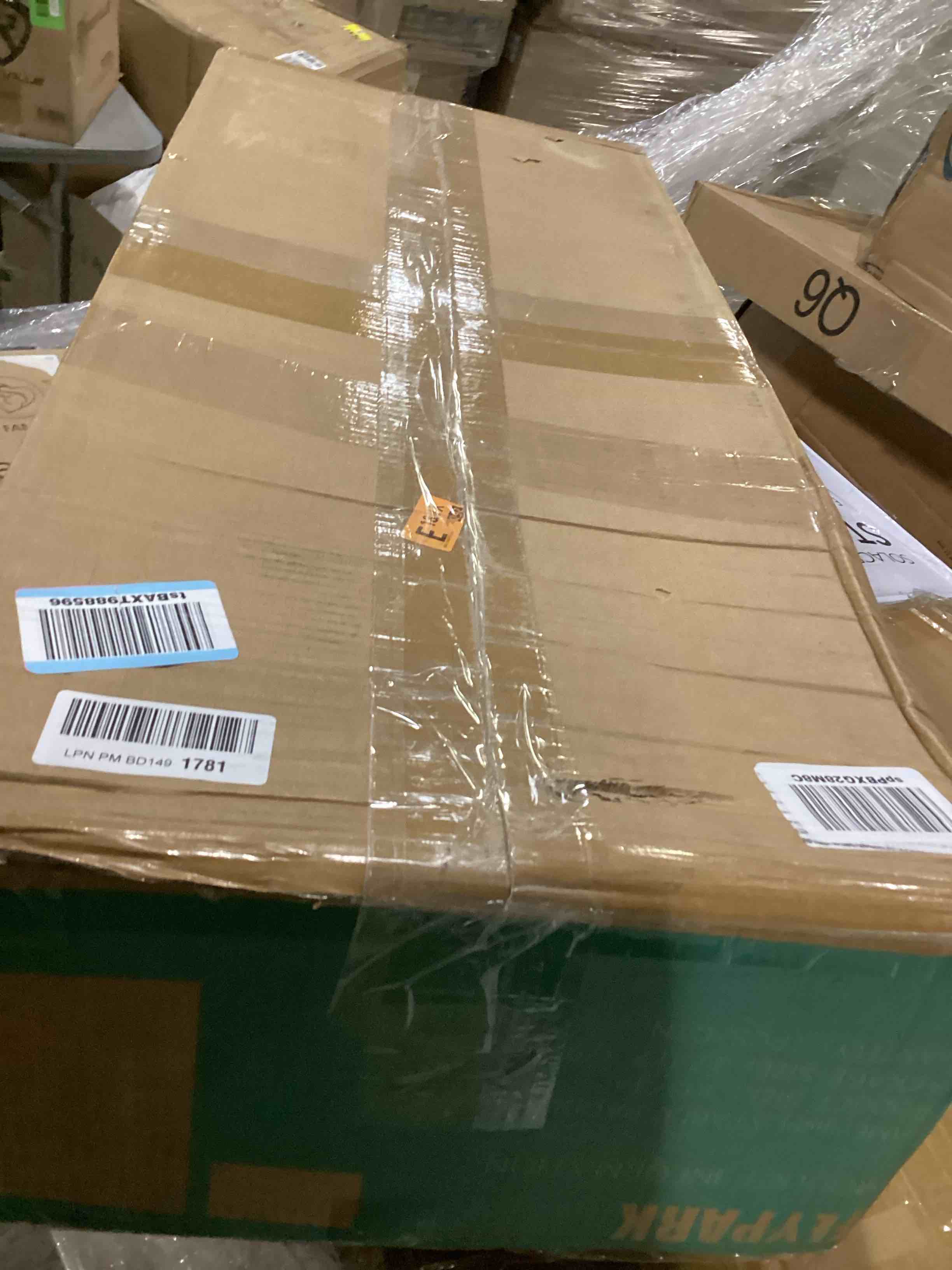 https://s3.amazonaws.com/lotting-images-prod/bidfta/RED5525256_1728916498827.jpeg