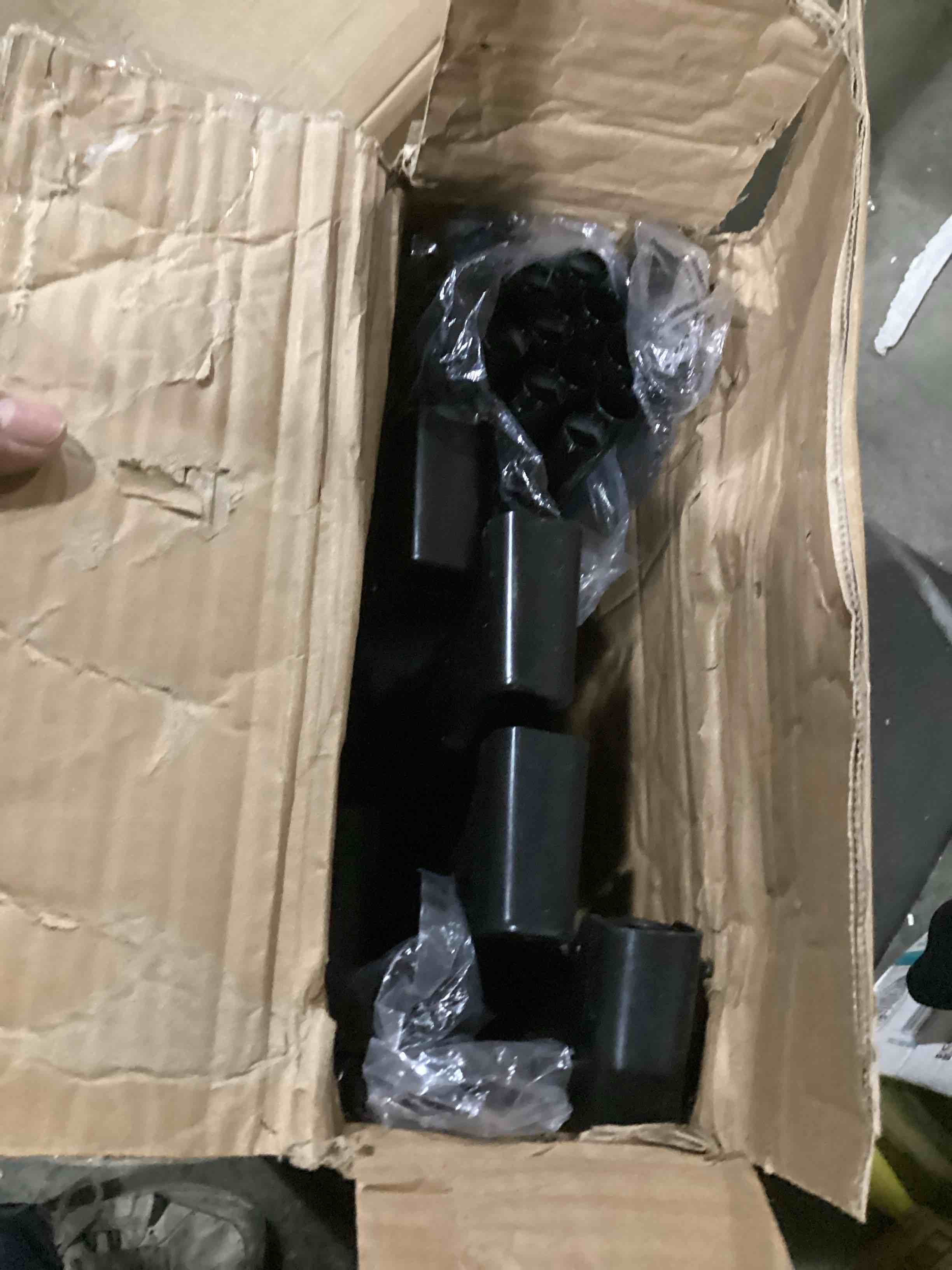 https://s3.amazonaws.com/lotting-images-prod/bidfta/RED5525270_1728918863250.jpeg
