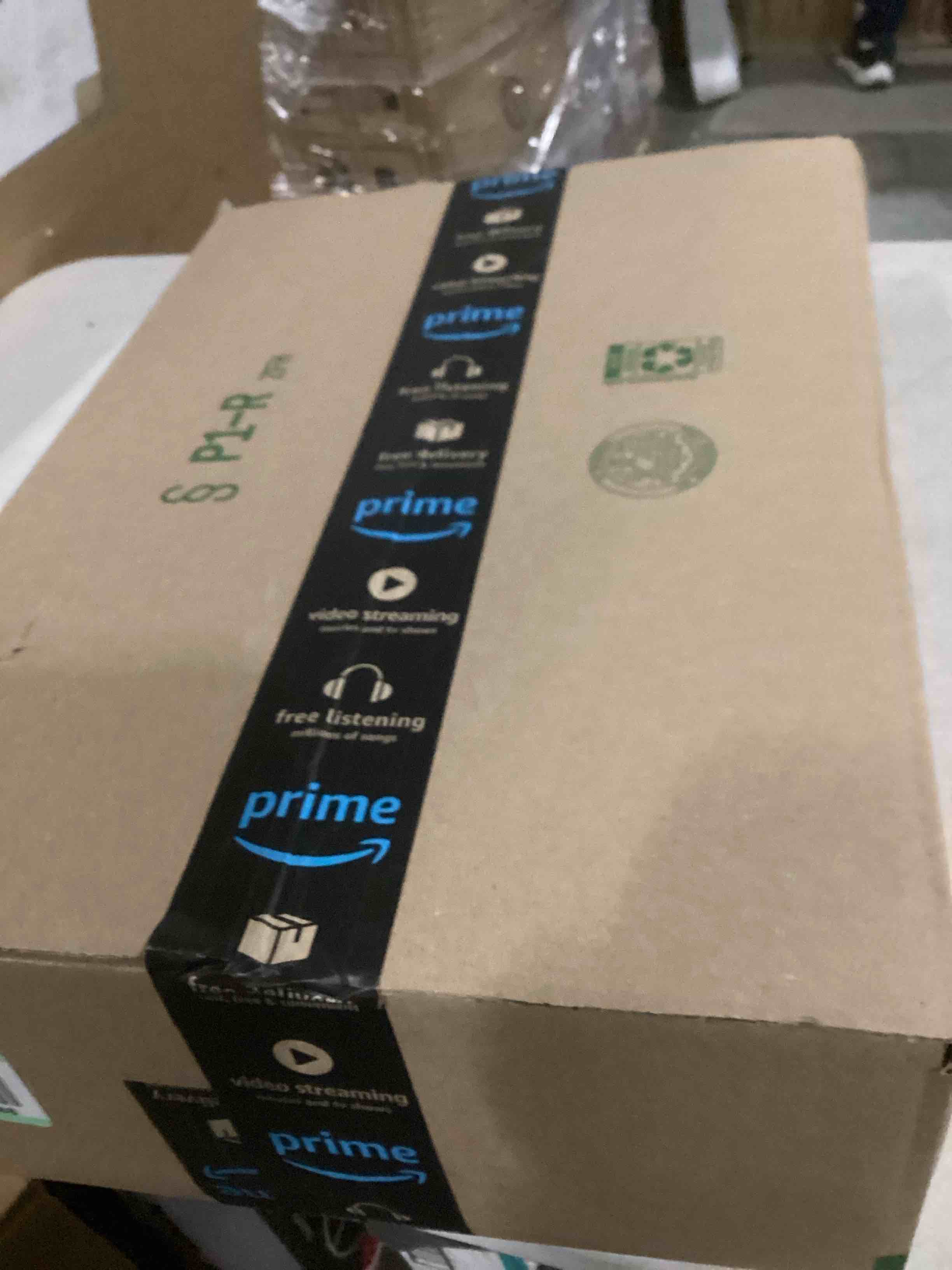 https://s3.amazonaws.com/lotting-images-prod/bidfta/RED5525538_1729187600506.jpeg