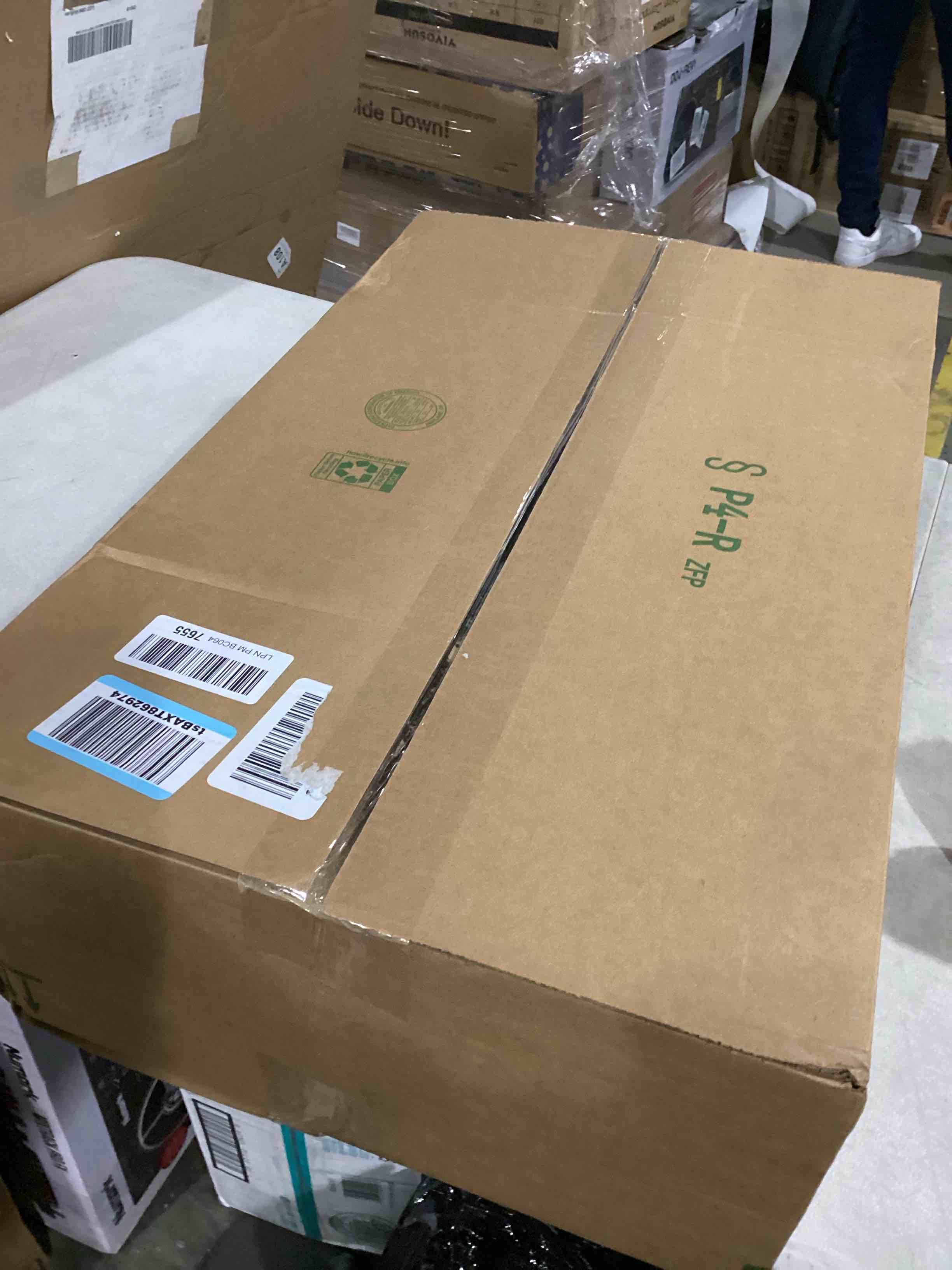 https://s3.amazonaws.com/lotting-images-prod/bidfta/RED5525660_1729271267999.jpeg