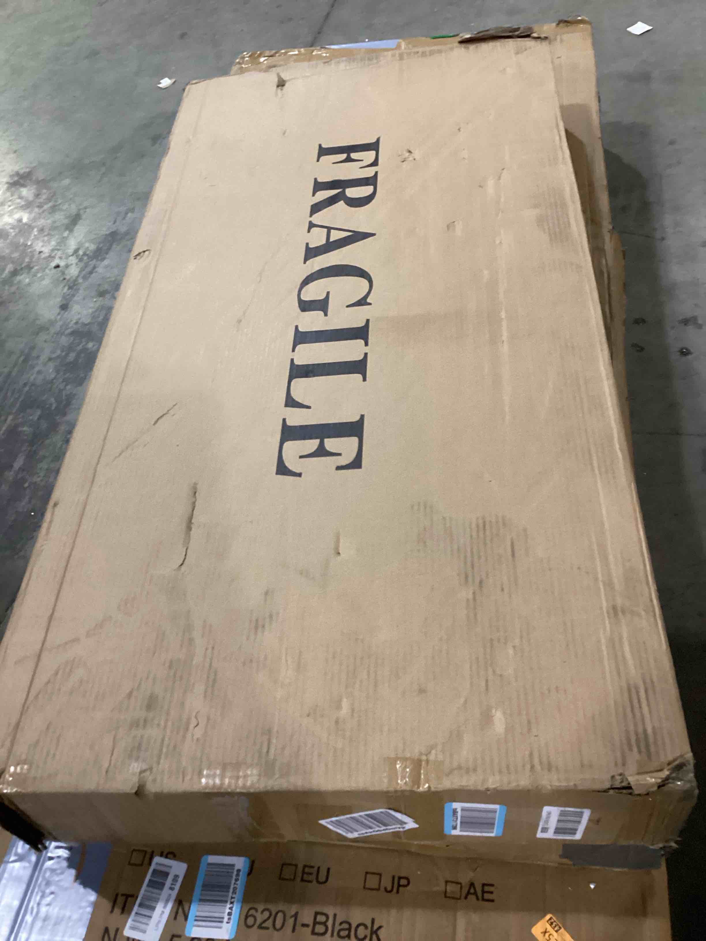 https://s3.amazonaws.com/lotting-images-prod/bidfta/RED5525735_1729355783944.jpeg