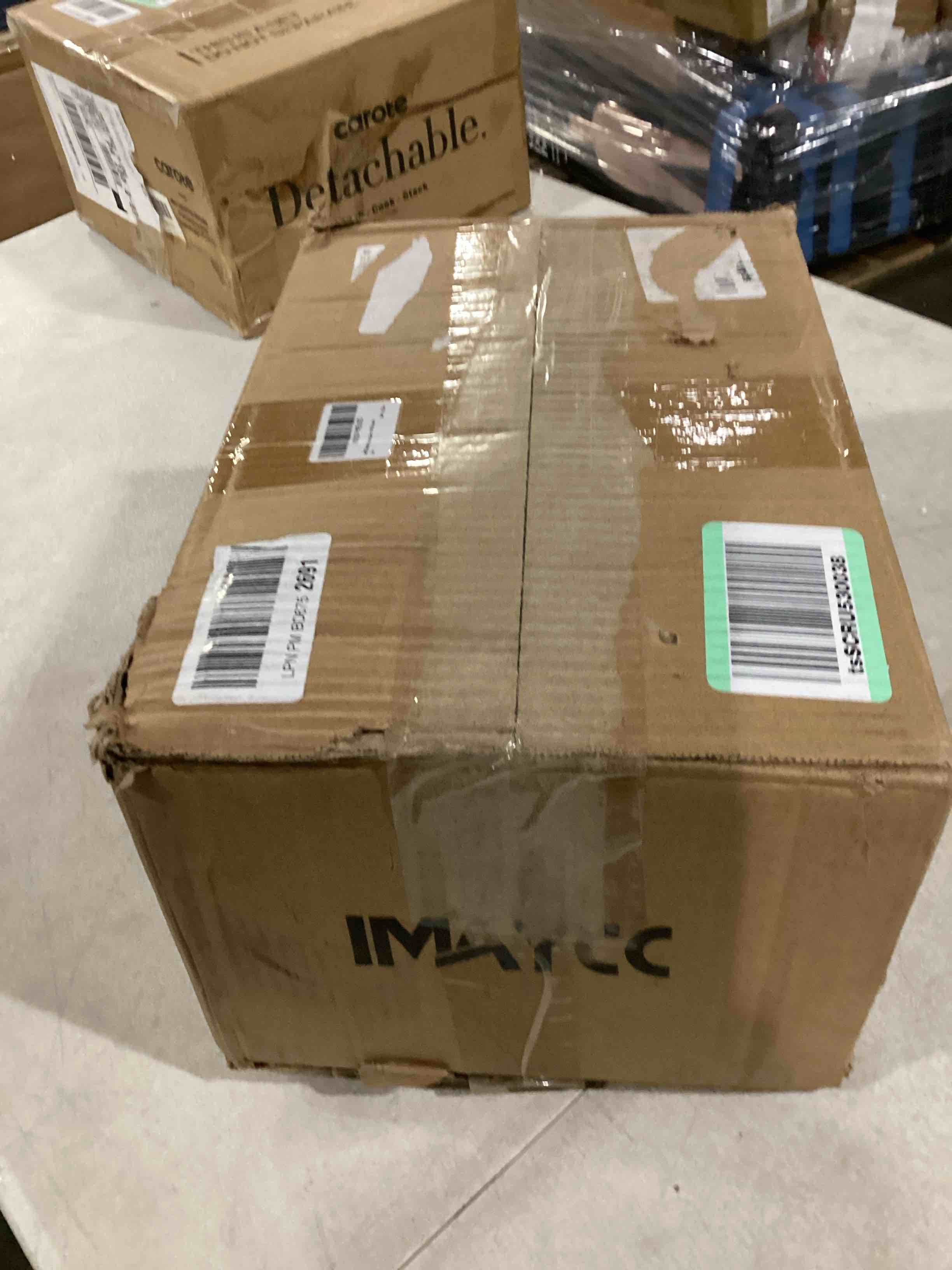https://s3.amazonaws.com/lotting-images-prod/bidfta/RED5526145_1730128585475.jpeg