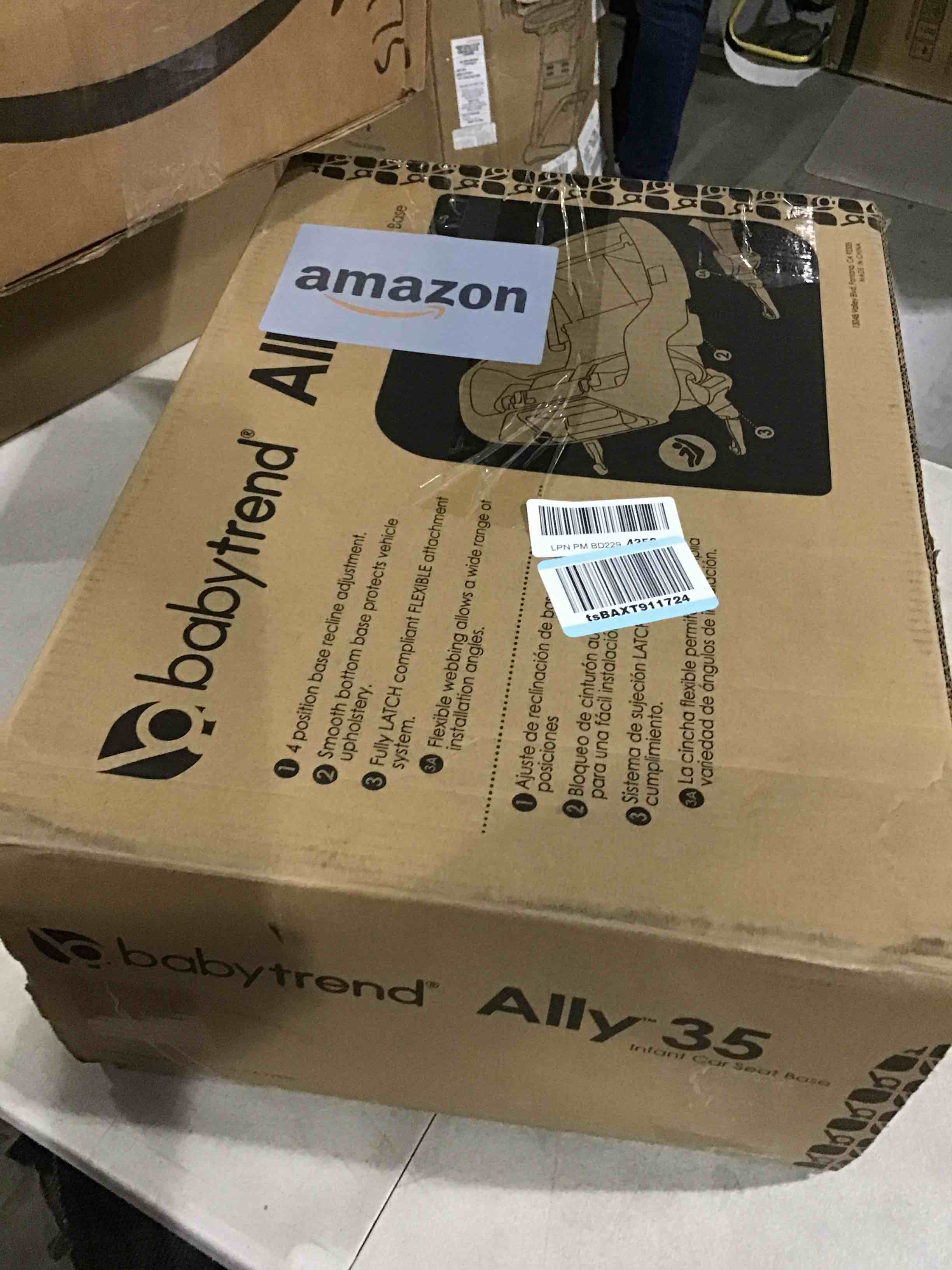 https://s3.amazonaws.com/lotting-images-prod/bidfta/RED5526212_1730200672762.jpeg