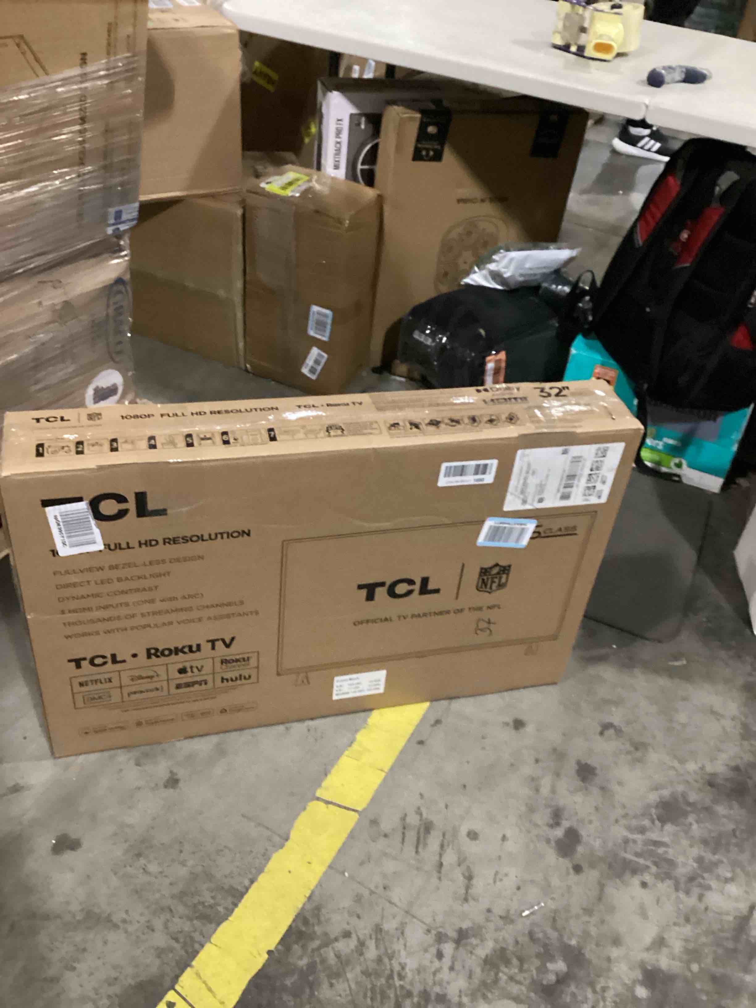 https://s3.amazonaws.com/lotting-images-prod/bidfta/RED5526361_1730465549434.jpeg