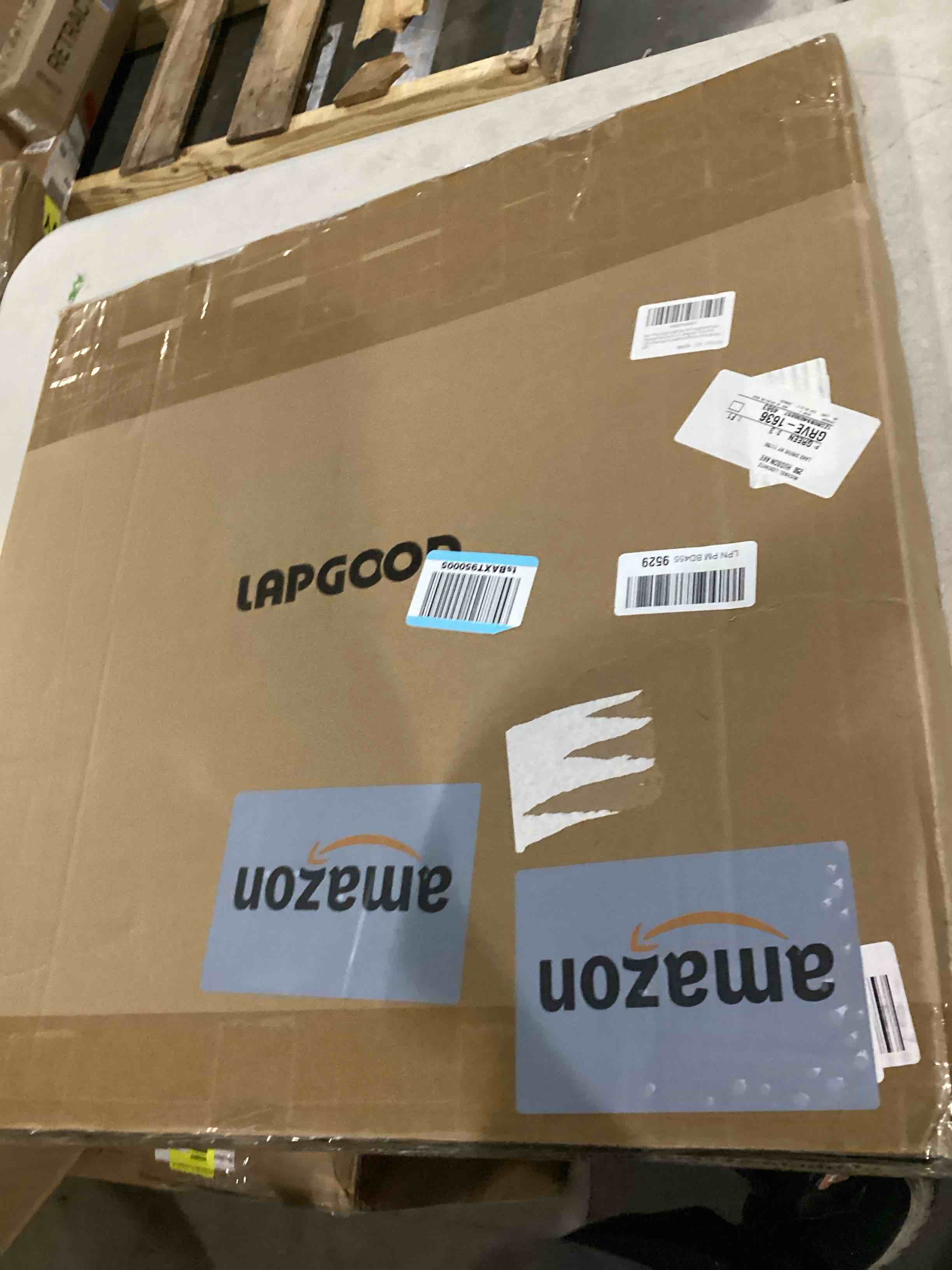https://s3.amazonaws.com/lotting-images-prod/bidfta/RED5526365_1730466525091.jpeg