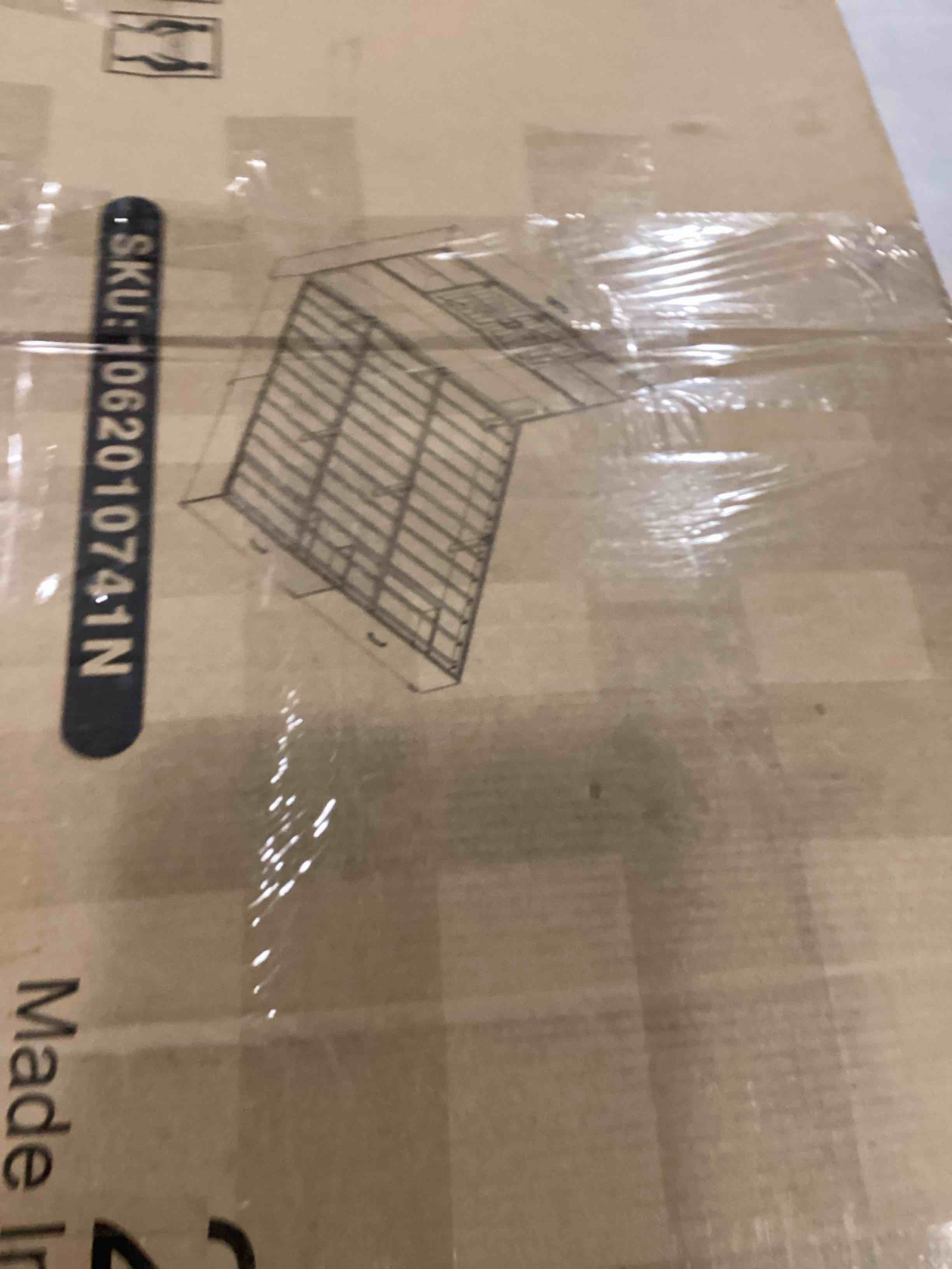 https://s3.amazonaws.com/lotting-images-prod/bidfta/RED5527052_1729533017966.jpeg