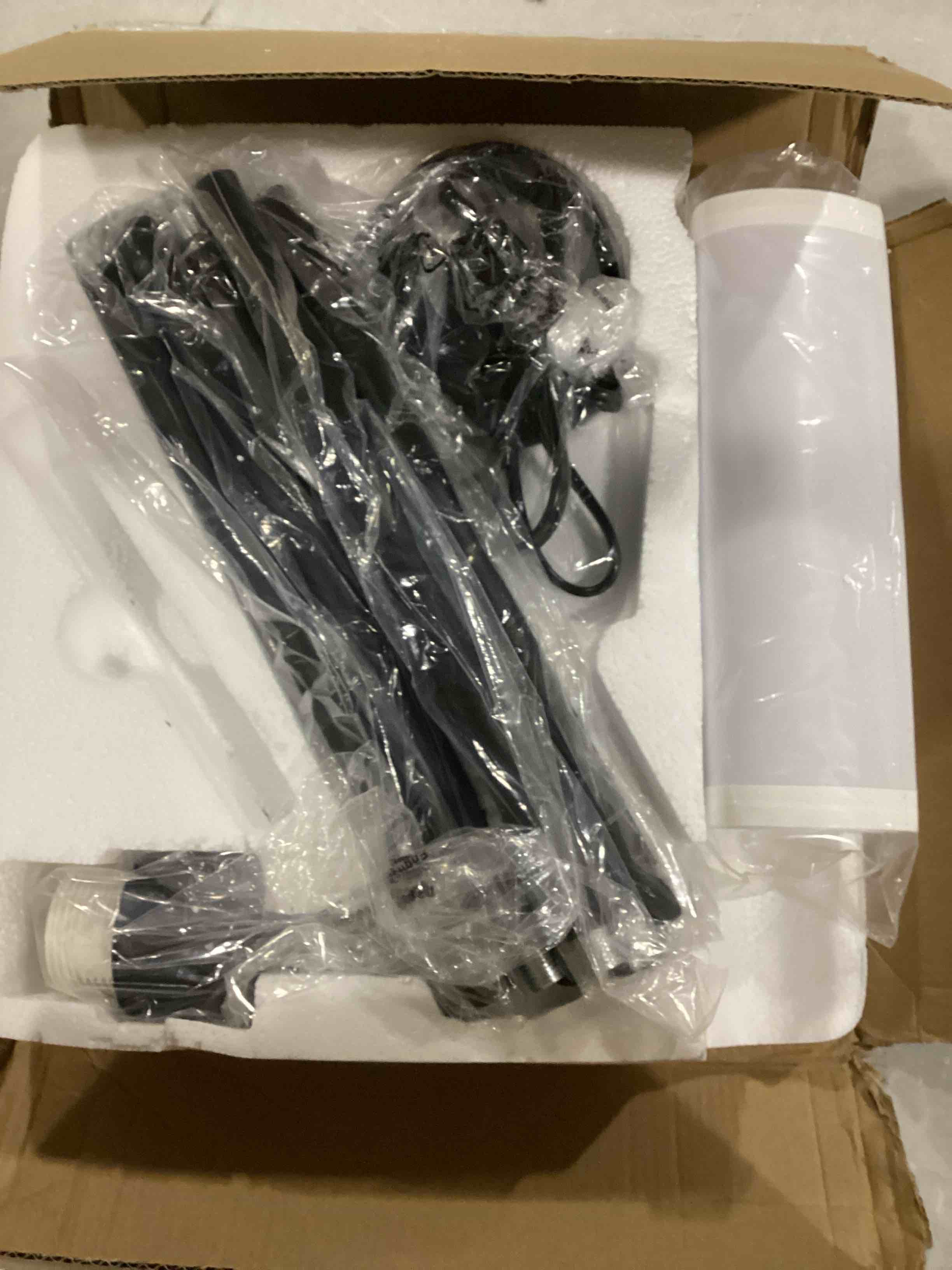 https://s3.amazonaws.com/lotting-images-prod/bidfta/RED5527103_1729607578762.jpeg