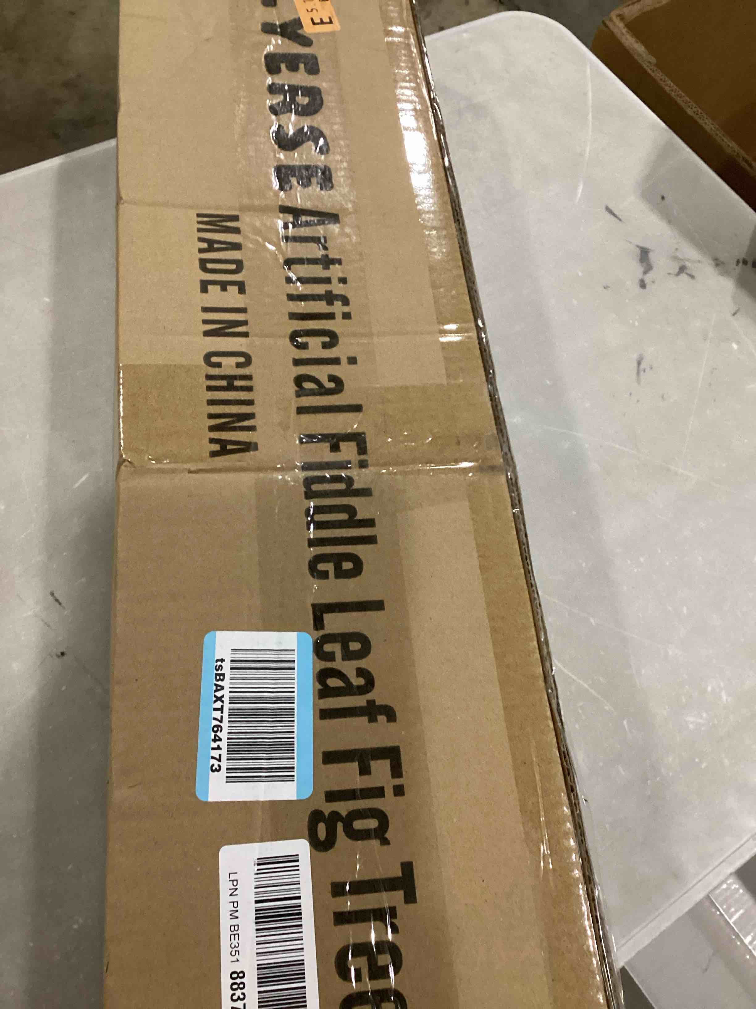 https://s3.amazonaws.com/lotting-images-prod/bidfta/RED5527470_1729859319006.jpeg