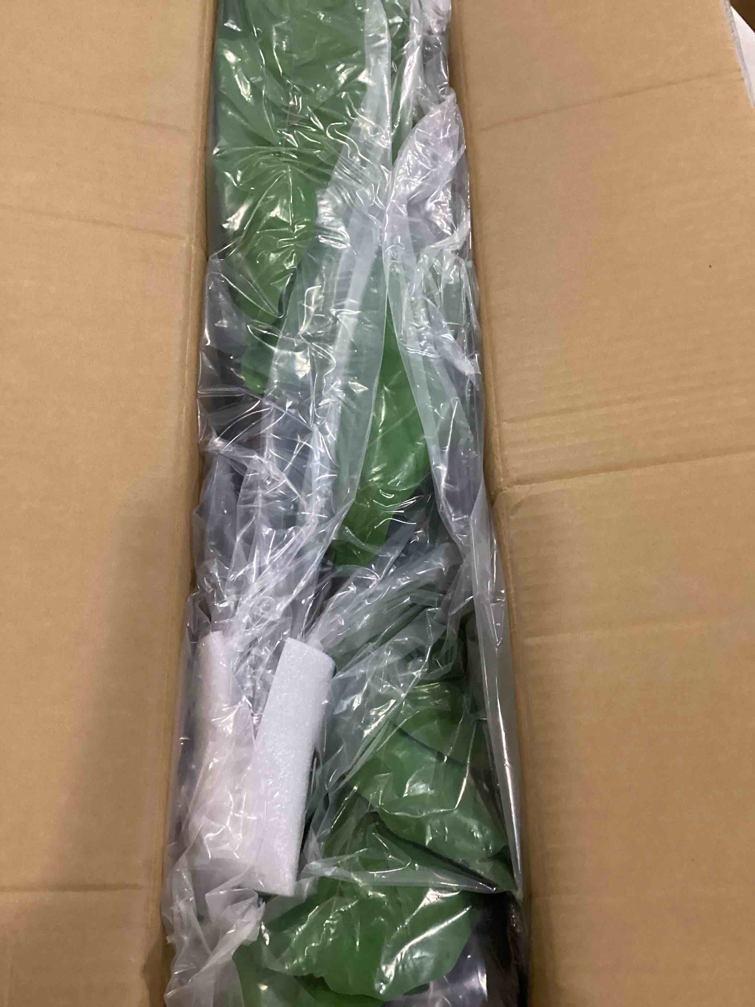 https://s3.amazonaws.com/lotting-images-prod/bidfta/RED5527470_1729859352343.jpeg