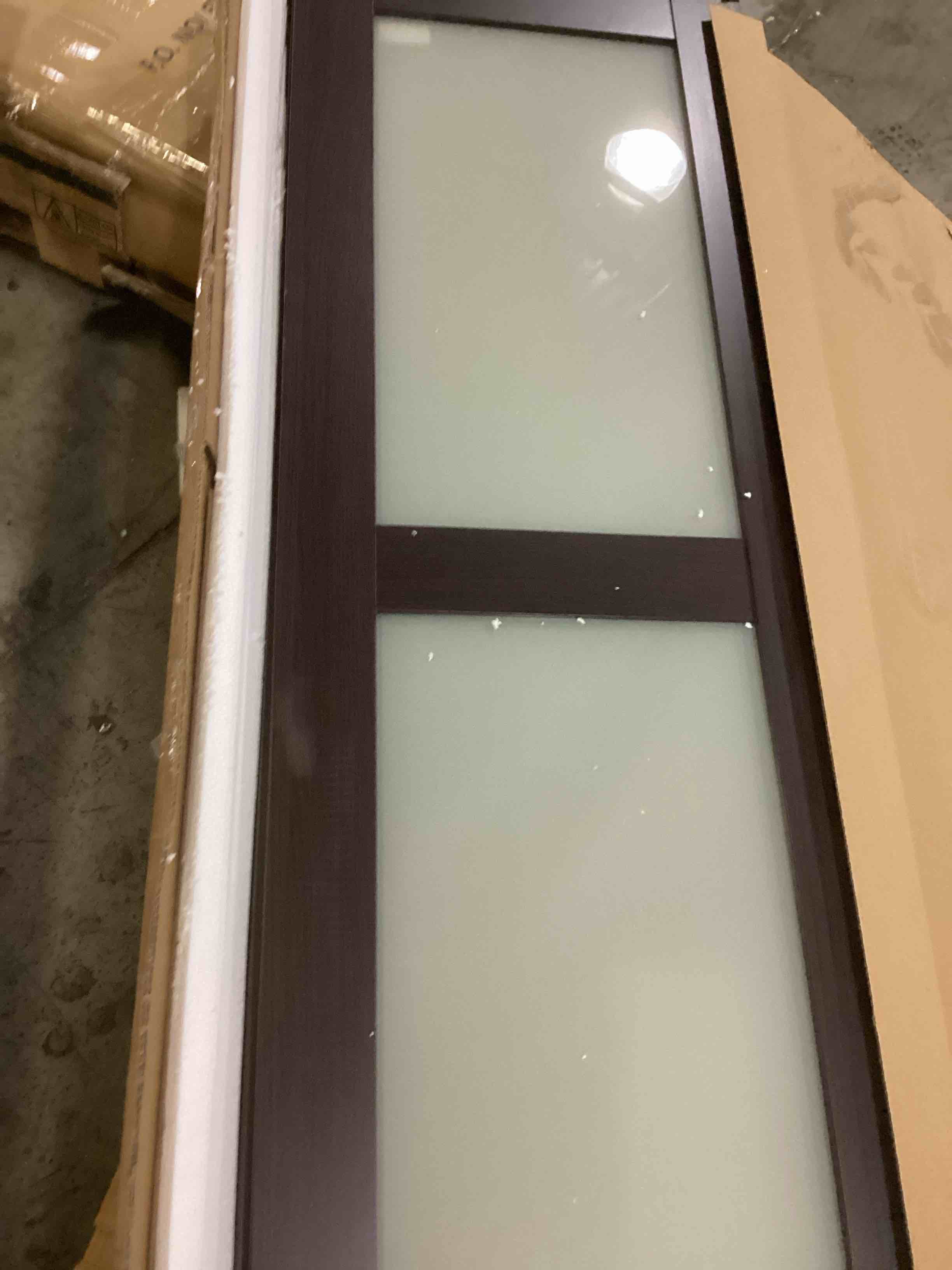 https://s3.amazonaws.com/lotting-images-prod/bidfta/RED5527495_1729876841860.jpeg