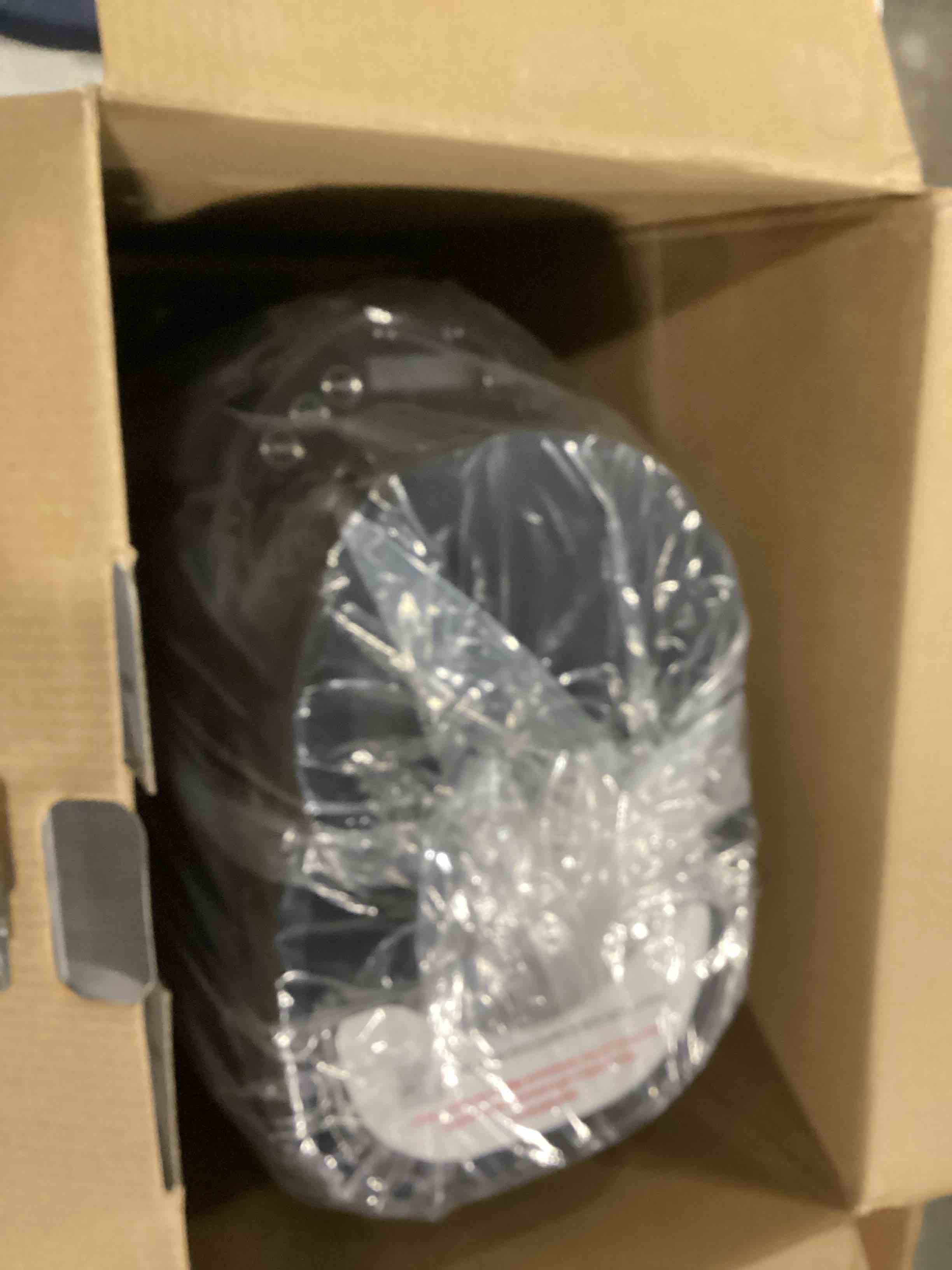 https://s3.amazonaws.com/lotting-images-prod/bidfta/RED5527586_1730137561538.jpeg