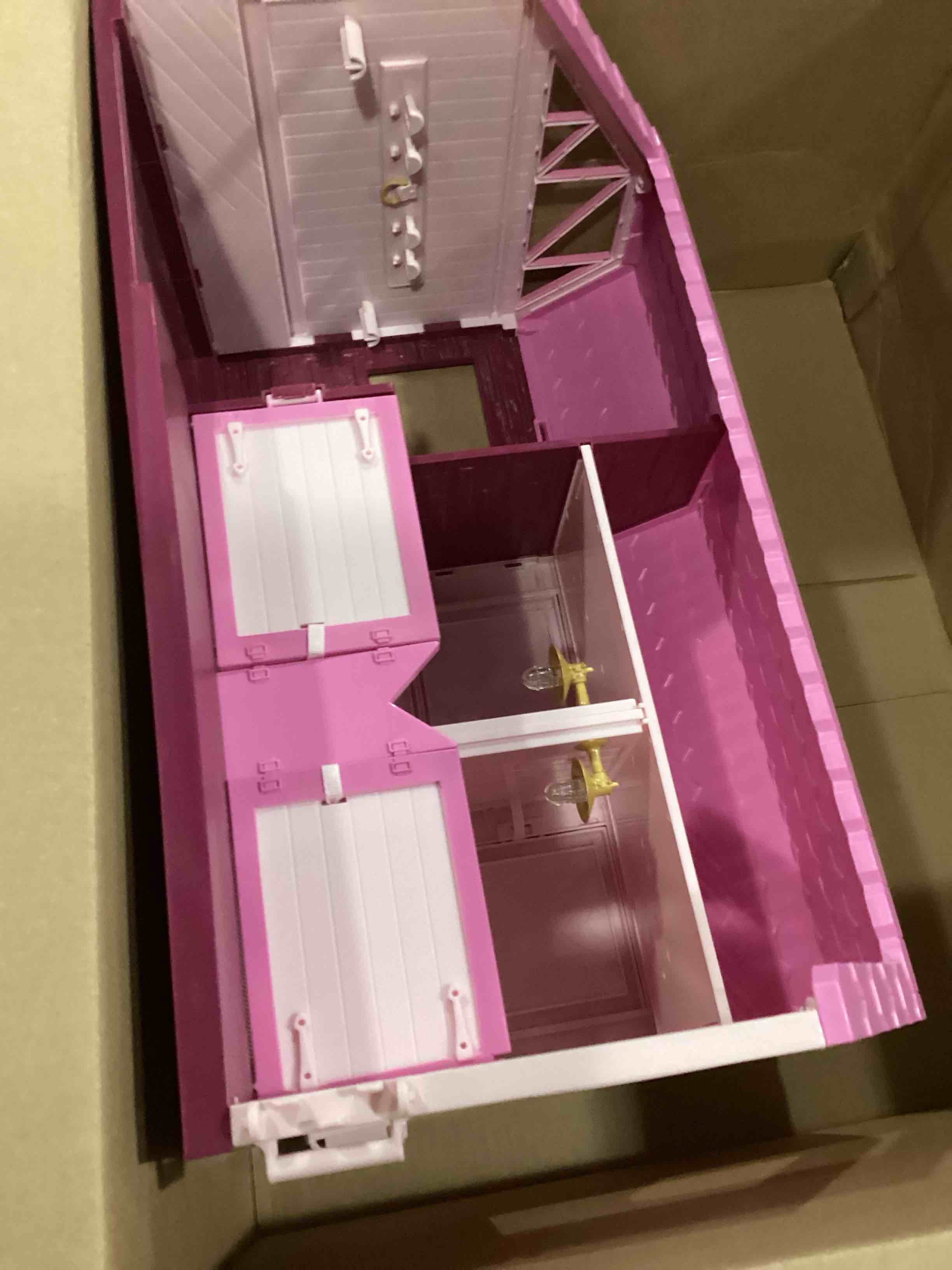 https://s3.amazonaws.com/lotting-images-prod/bidfta/RED5527631_1730202214437.jpeg