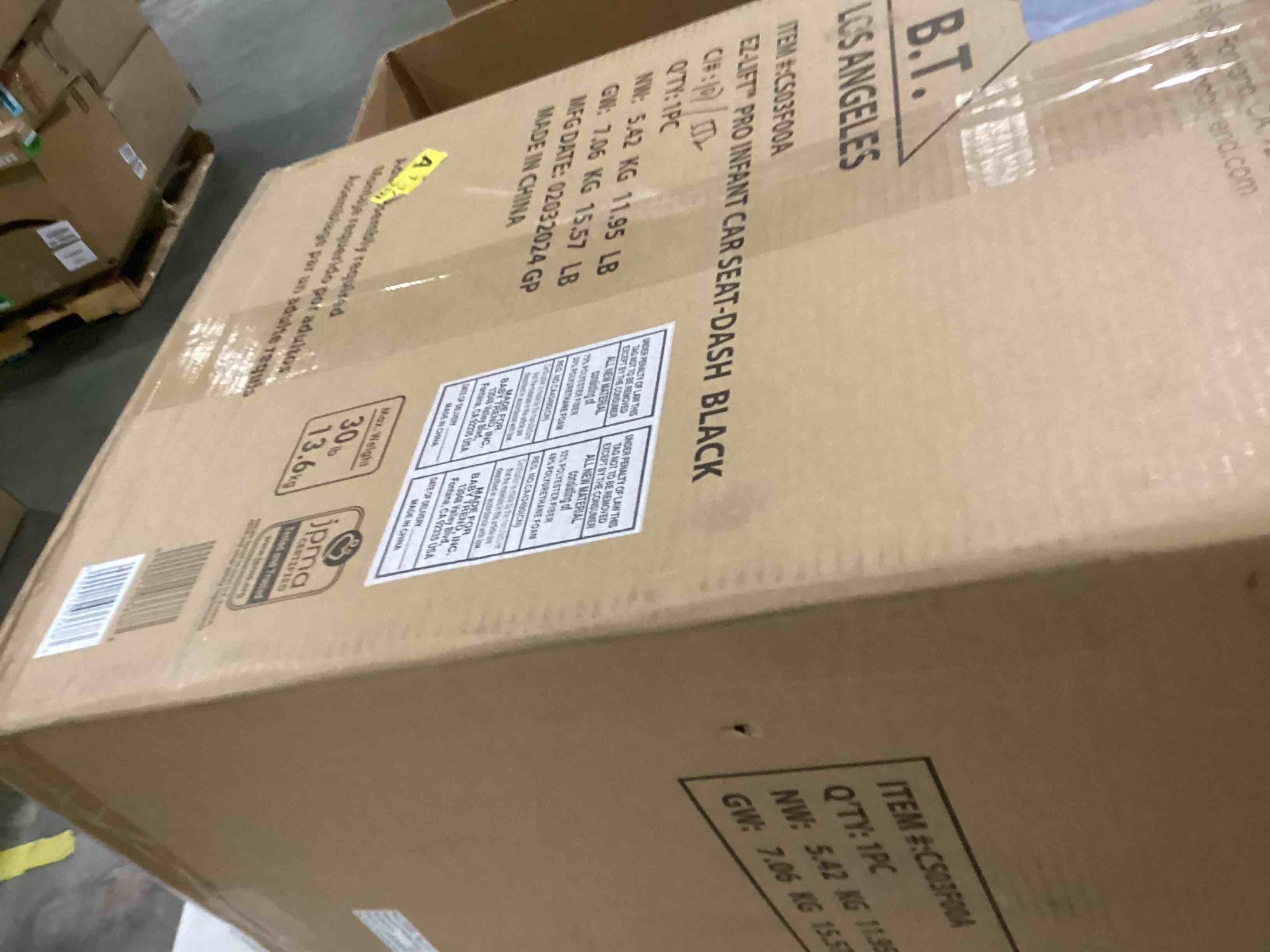 https://s3.amazonaws.com/lotting-images-prod/bidfta/RED5527643_1730203750533.jpeg