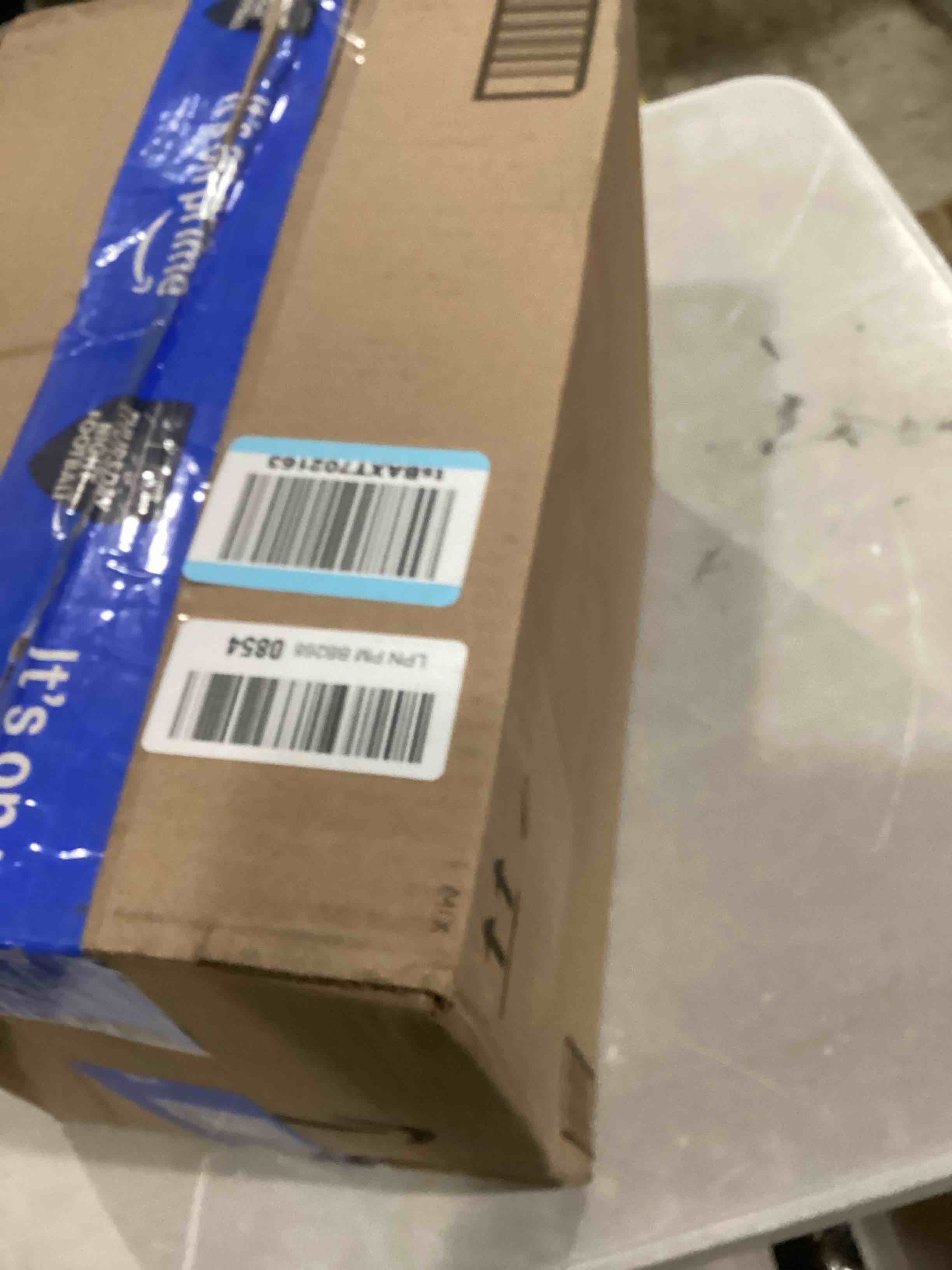 https://s3.amazonaws.com/lotting-images-prod/bidfta/RED5527704_1730214113402.jpeg