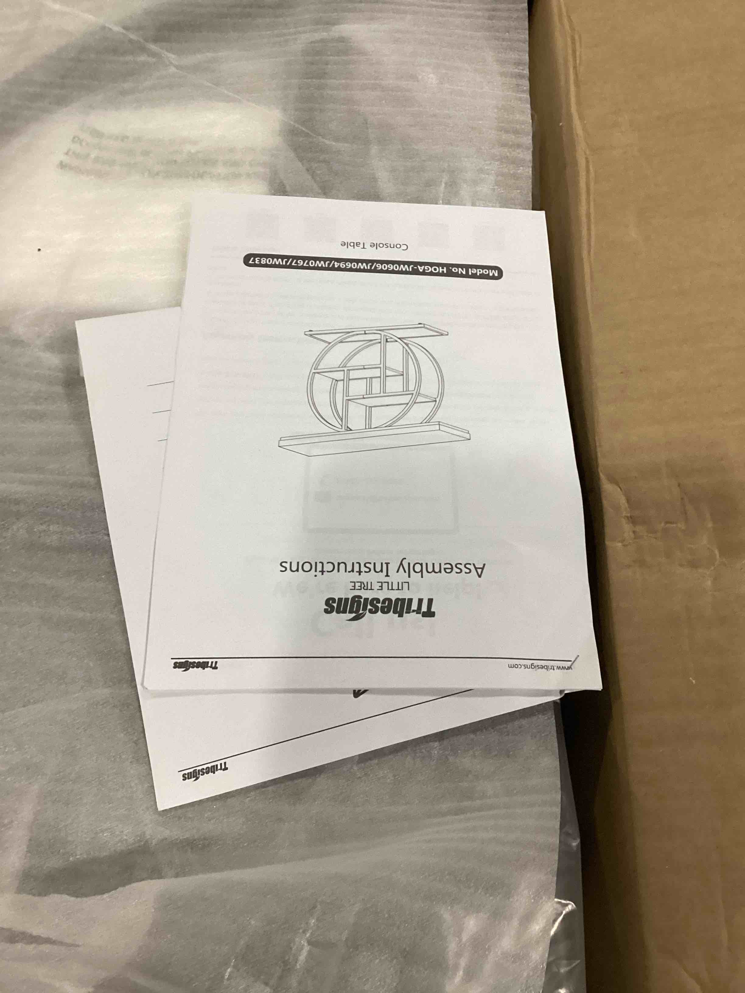 https://s3.amazonaws.com/lotting-images-prod/bidfta/RED5527789_1730291643894.jpeg