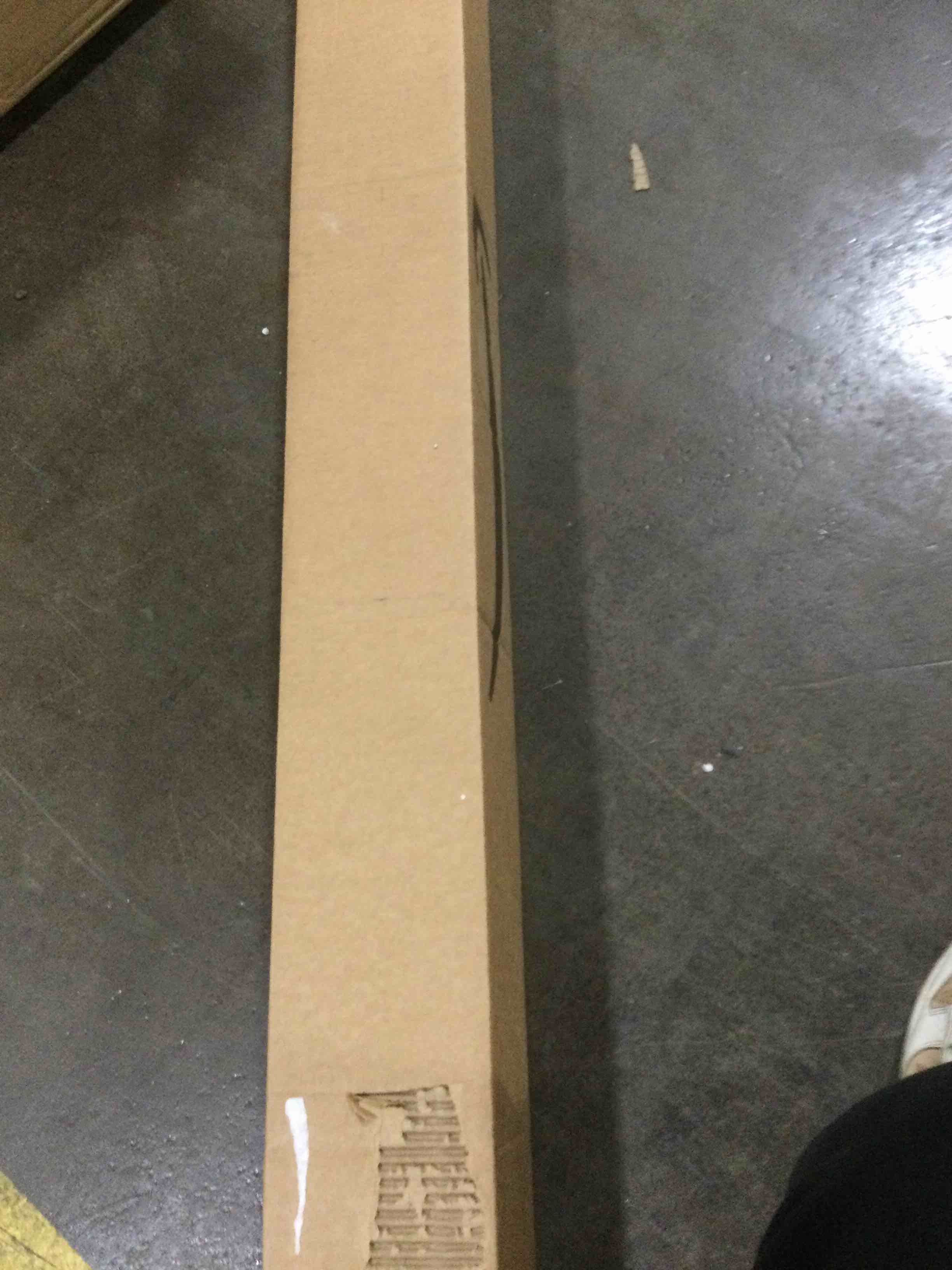 https://s3.amazonaws.com/lotting-images-prod/bidfta/RED5528635_1706898113923.jpeg
