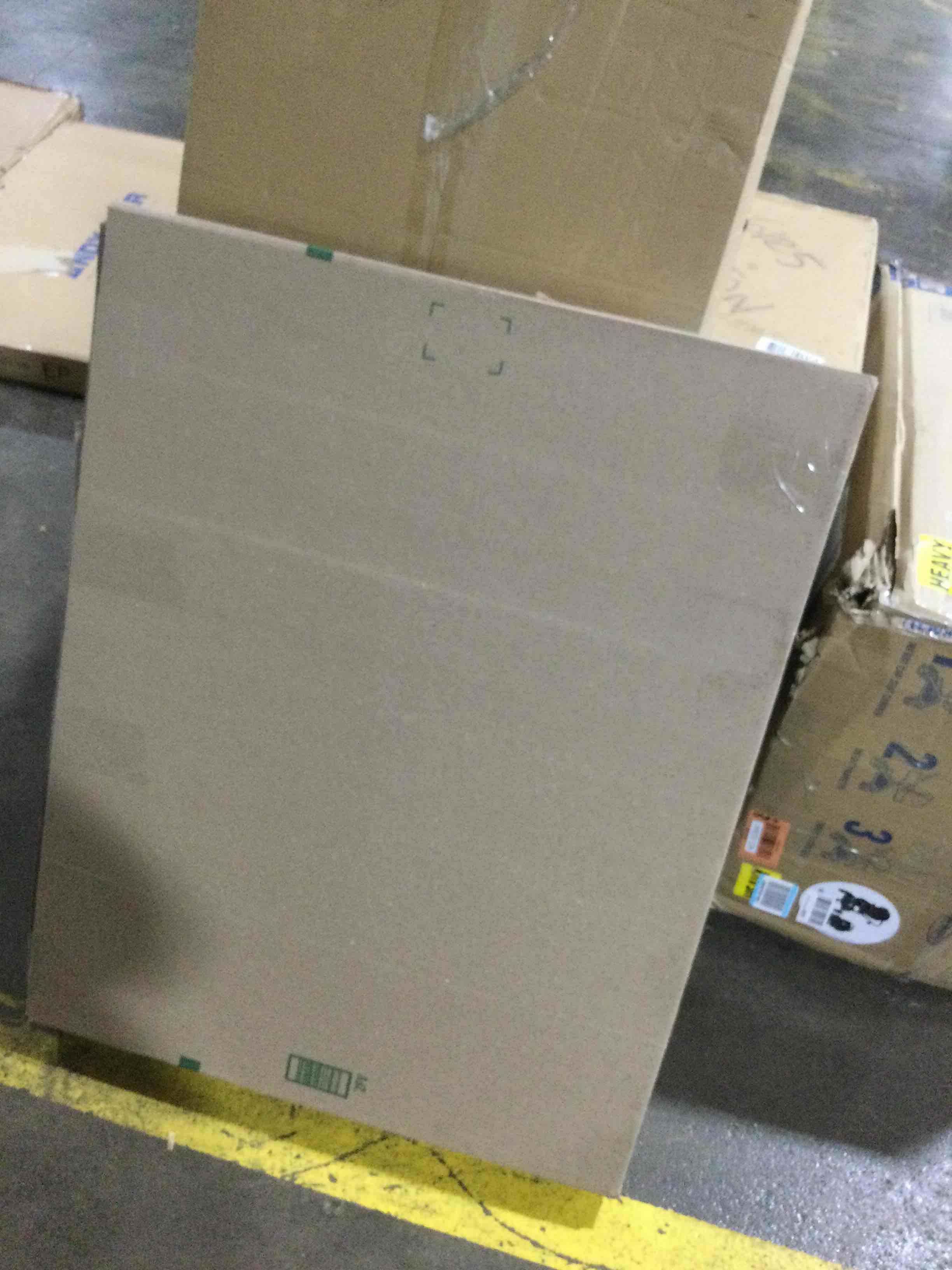 https://s3.amazonaws.com/lotting-images-prod/bidfta/RED5528834_1707144525105.jpeg