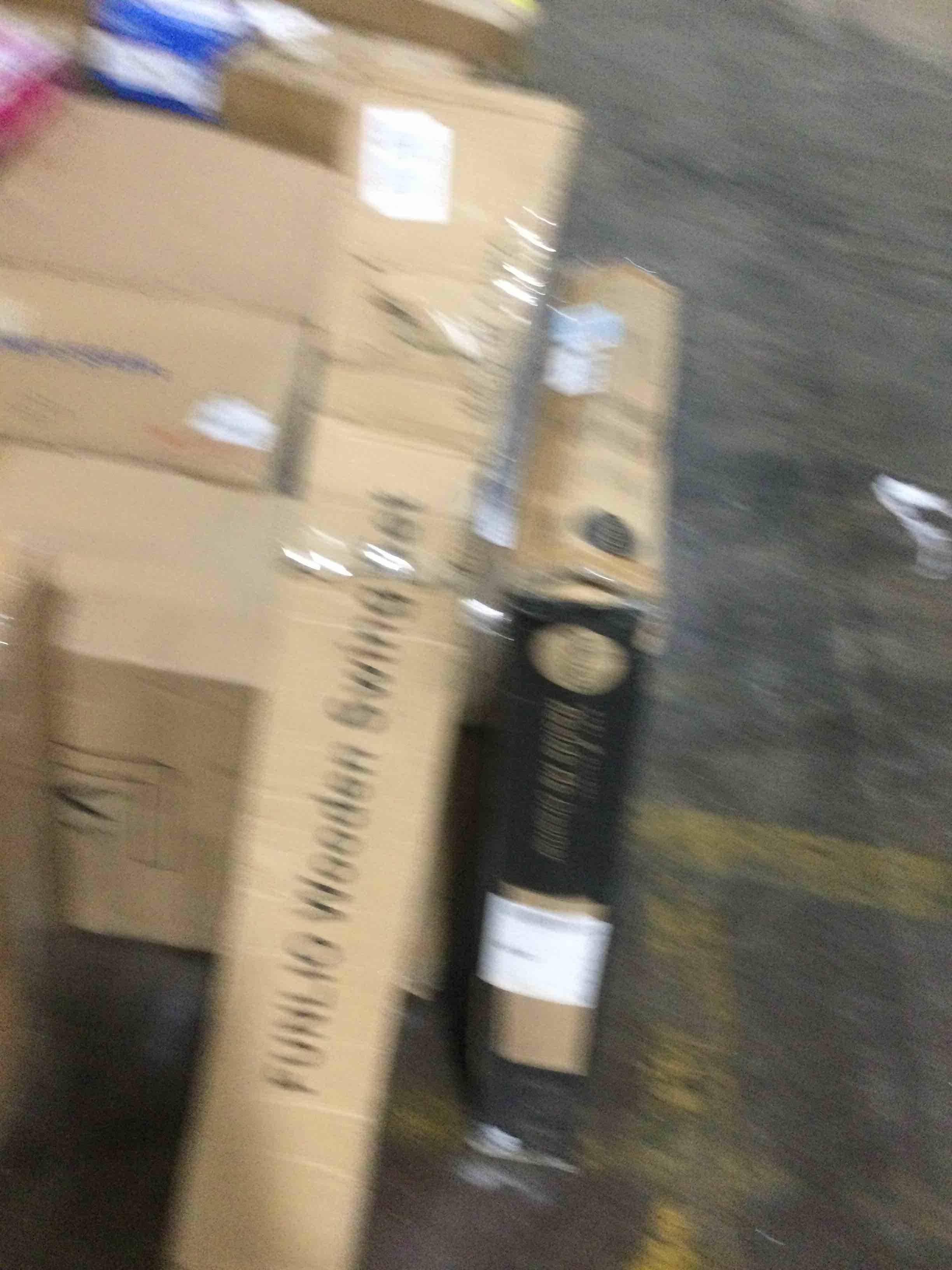https://s3.amazonaws.com/lotting-images-prod/bidfta/RED5528838_1707144196333.jpeg