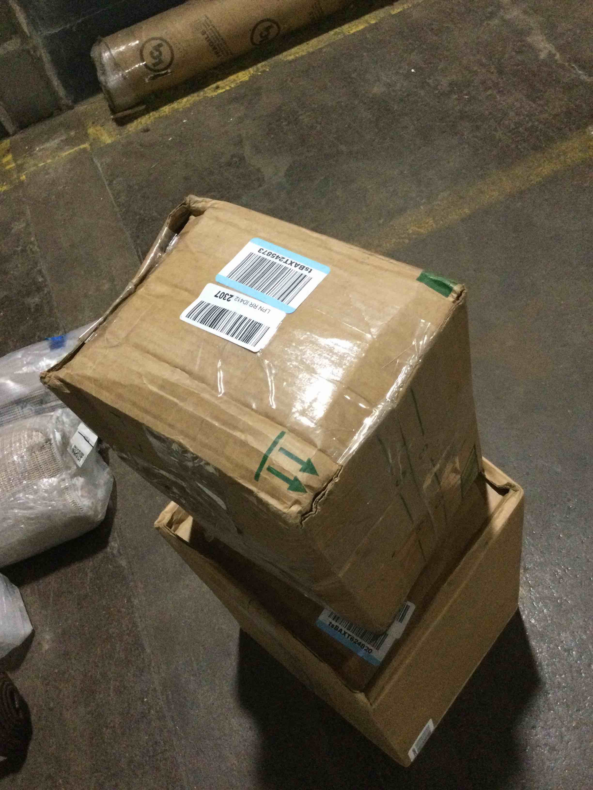 https://s3.amazonaws.com/lotting-images-prod/bidfta/RED5528871_1707147588194.jpeg
