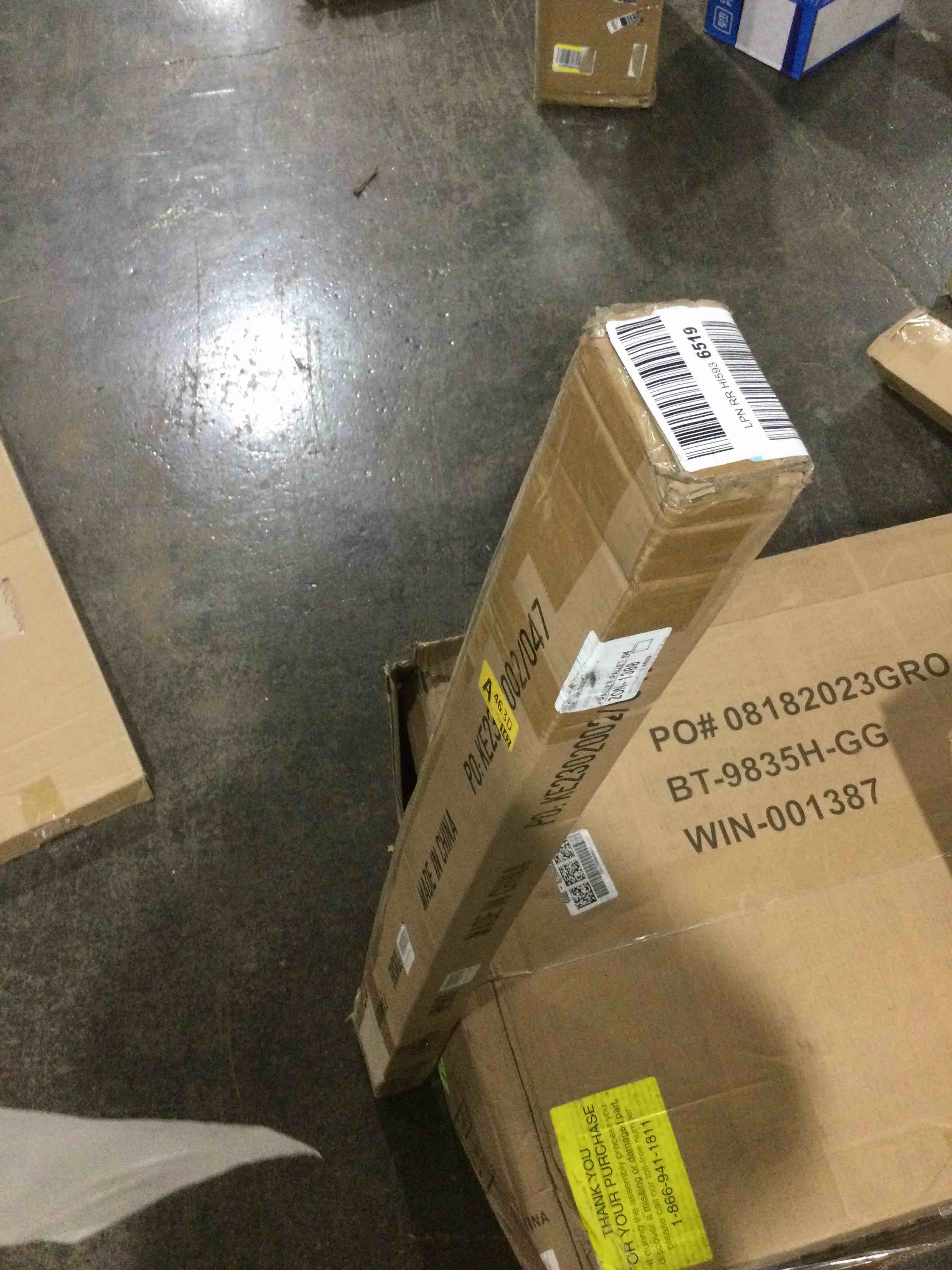 https://s3.amazonaws.com/lotting-images-prod/bidfta/RED5528875_1707147203234.jpeg