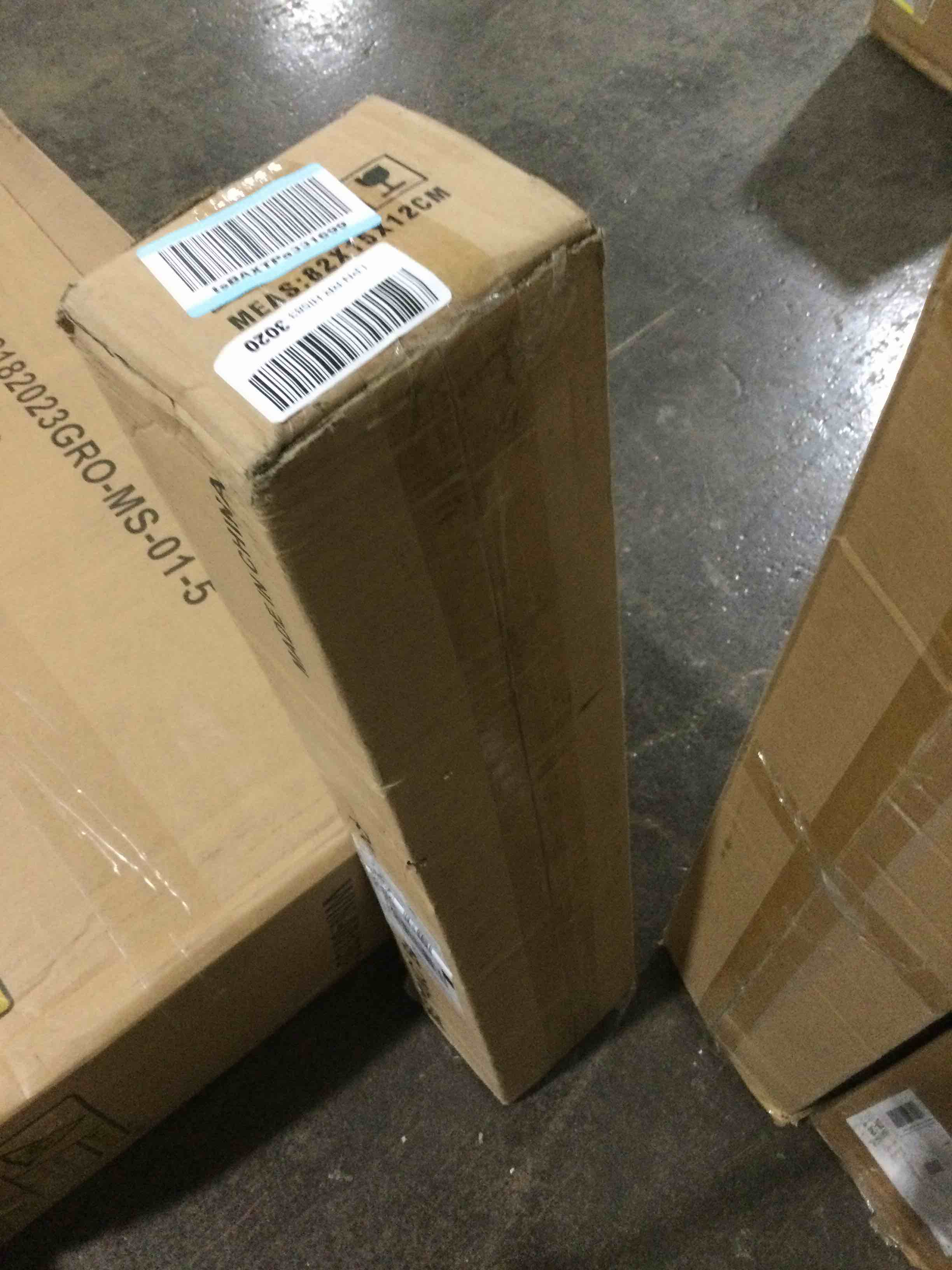 https://s3.amazonaws.com/lotting-images-prod/bidfta/RED5528879_1707146775626.jpeg