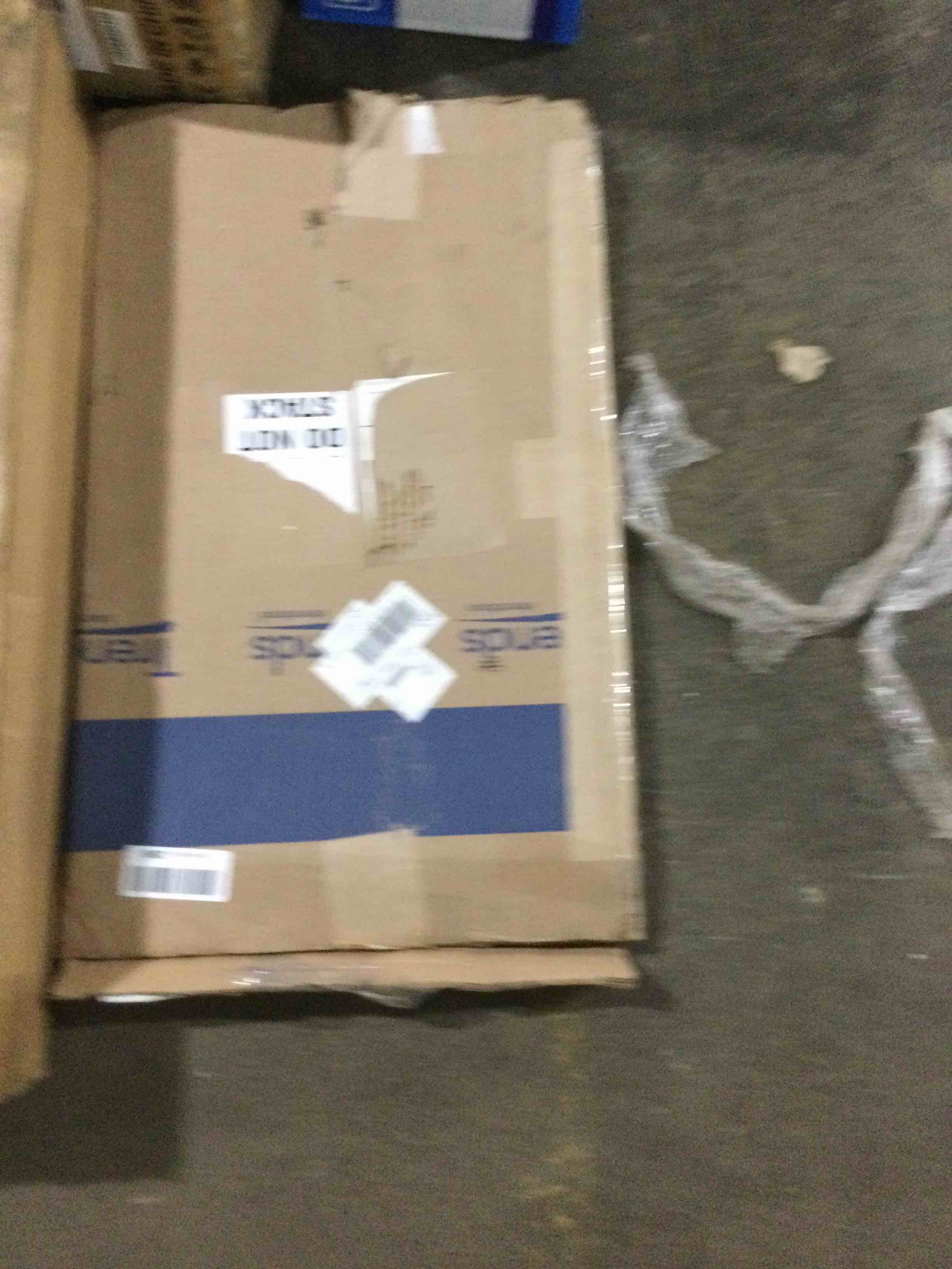 https://s3.amazonaws.com/lotting-images-prod/bidfta/RED5528886_1707146236457.jpeg
