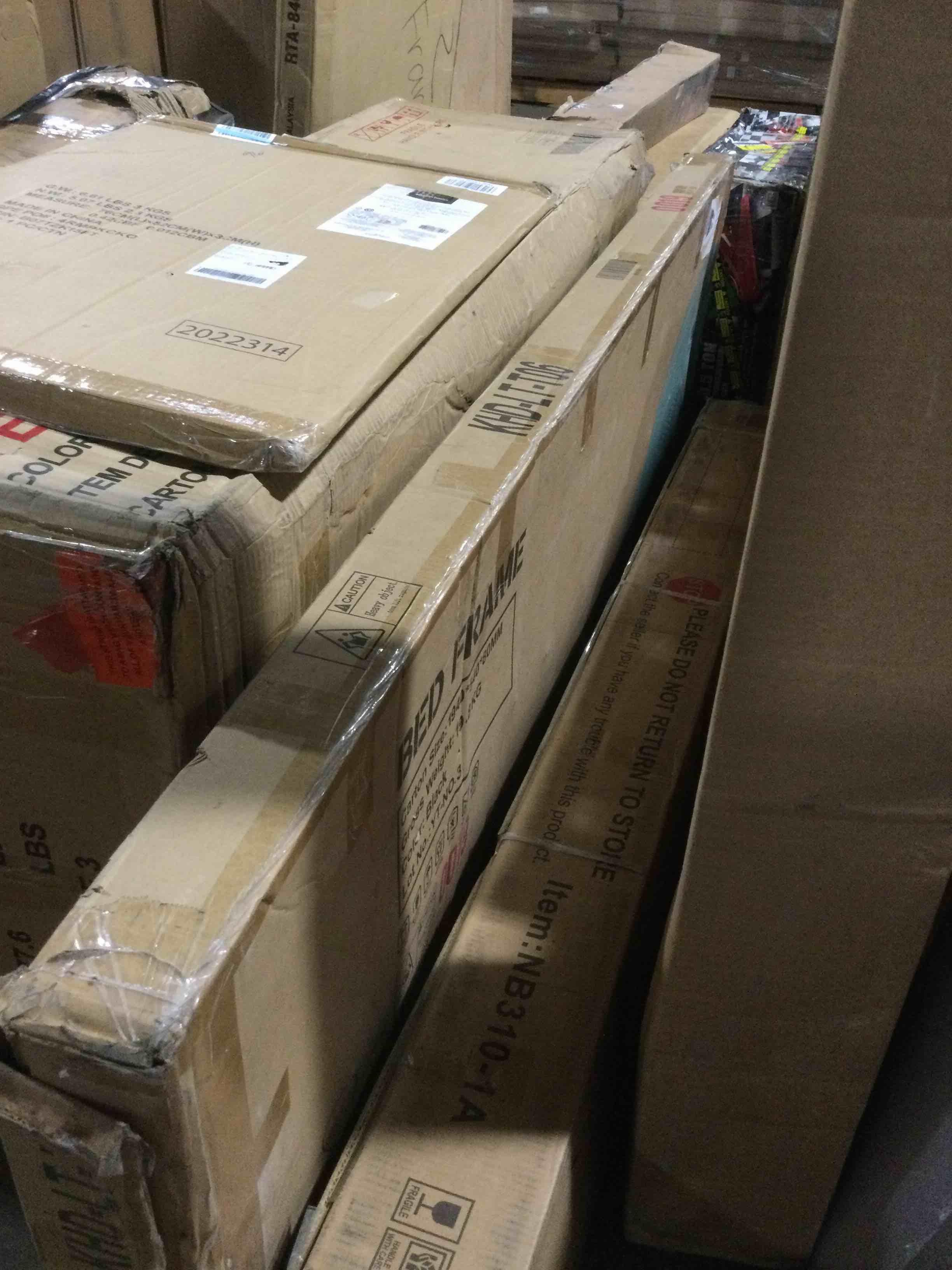 https://s3.amazonaws.com/lotting-images-prod/bidfta/RED5530030_1706625620643.jpeg