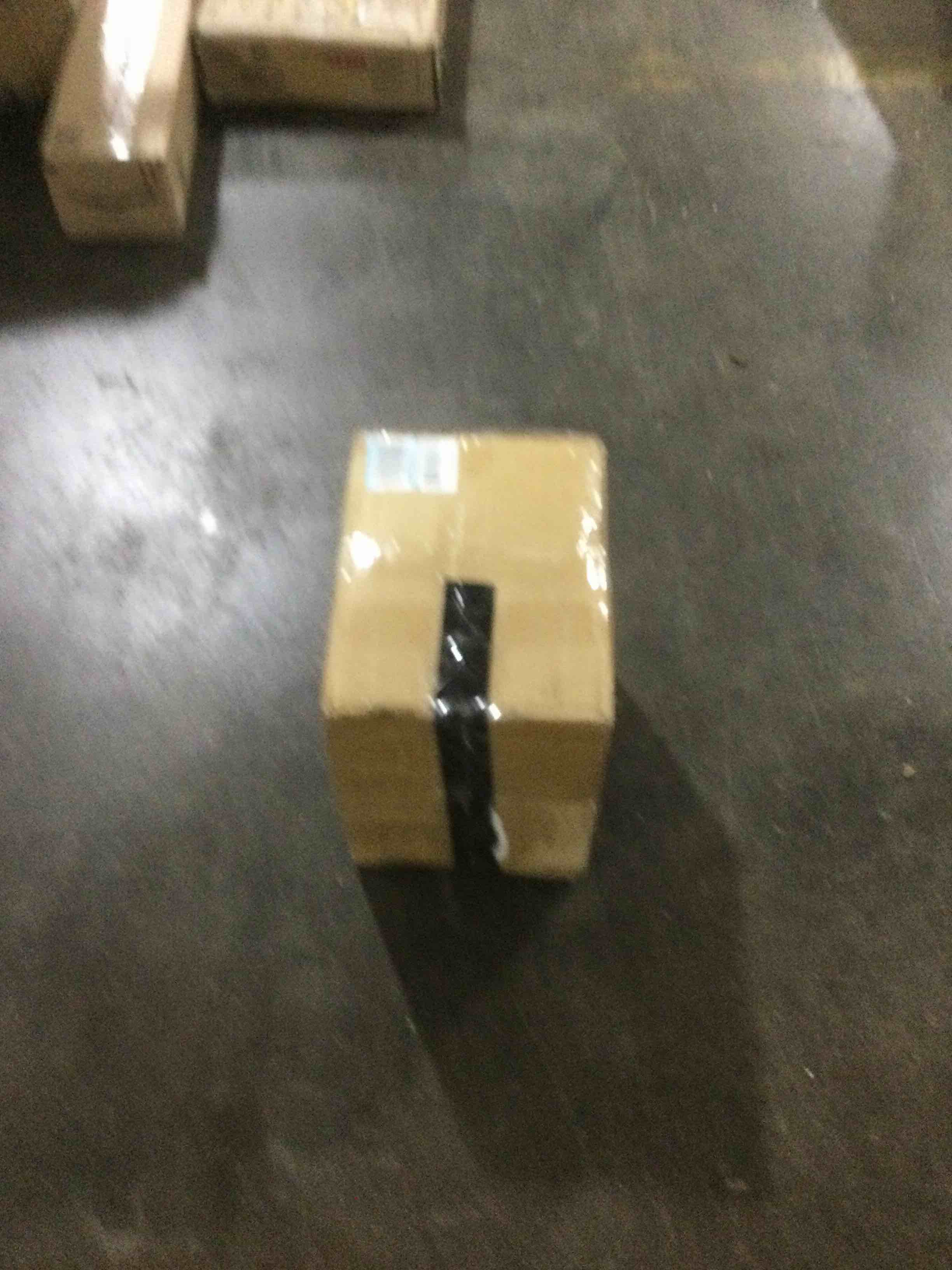 https://s3.amazonaws.com/lotting-images-prod/bidfta/RED5534146_1704381262048.jpeg