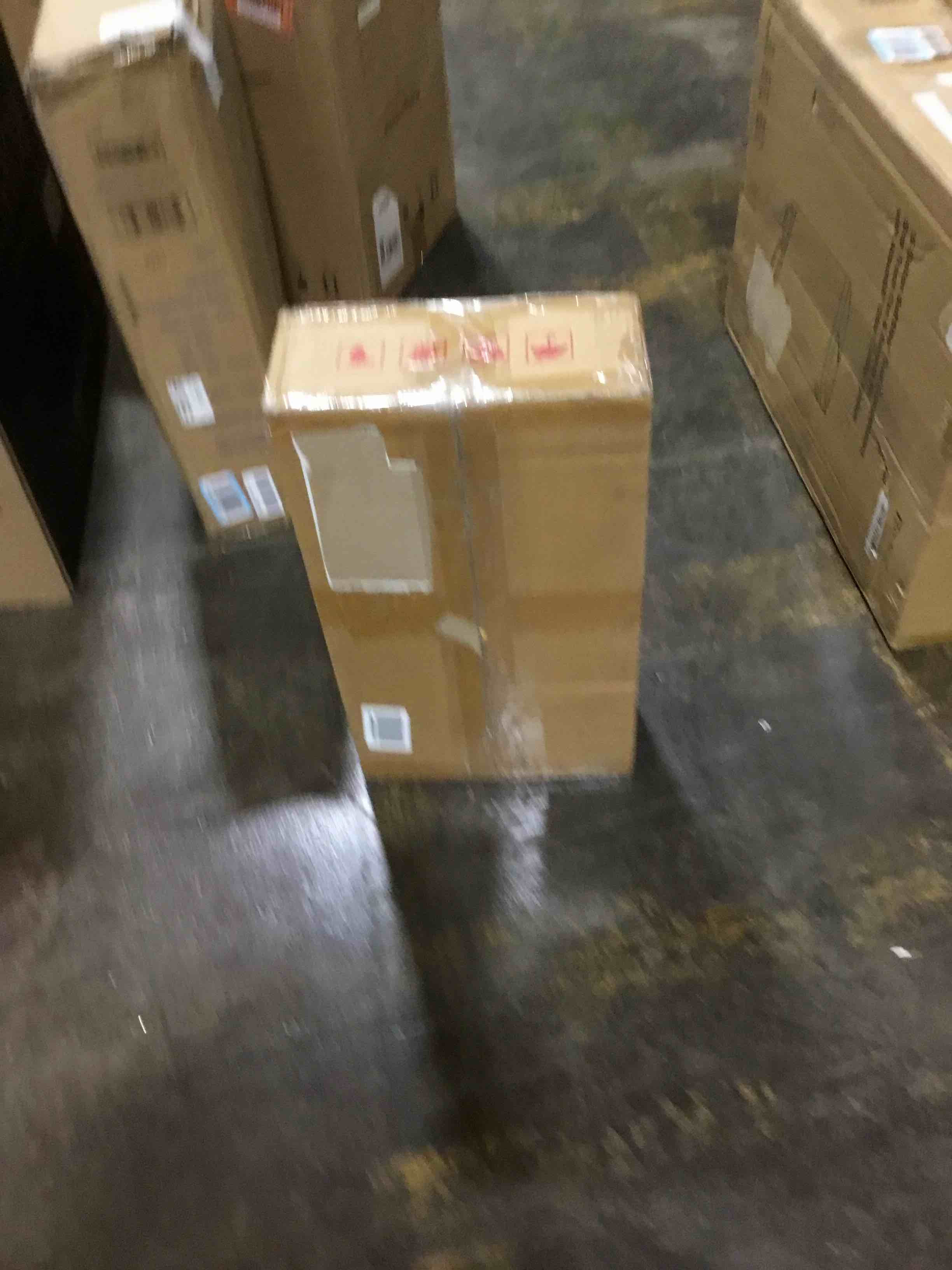 https://s3.amazonaws.com/lotting-images-prod/bidfta/RED5534230_1704386139089.jpeg