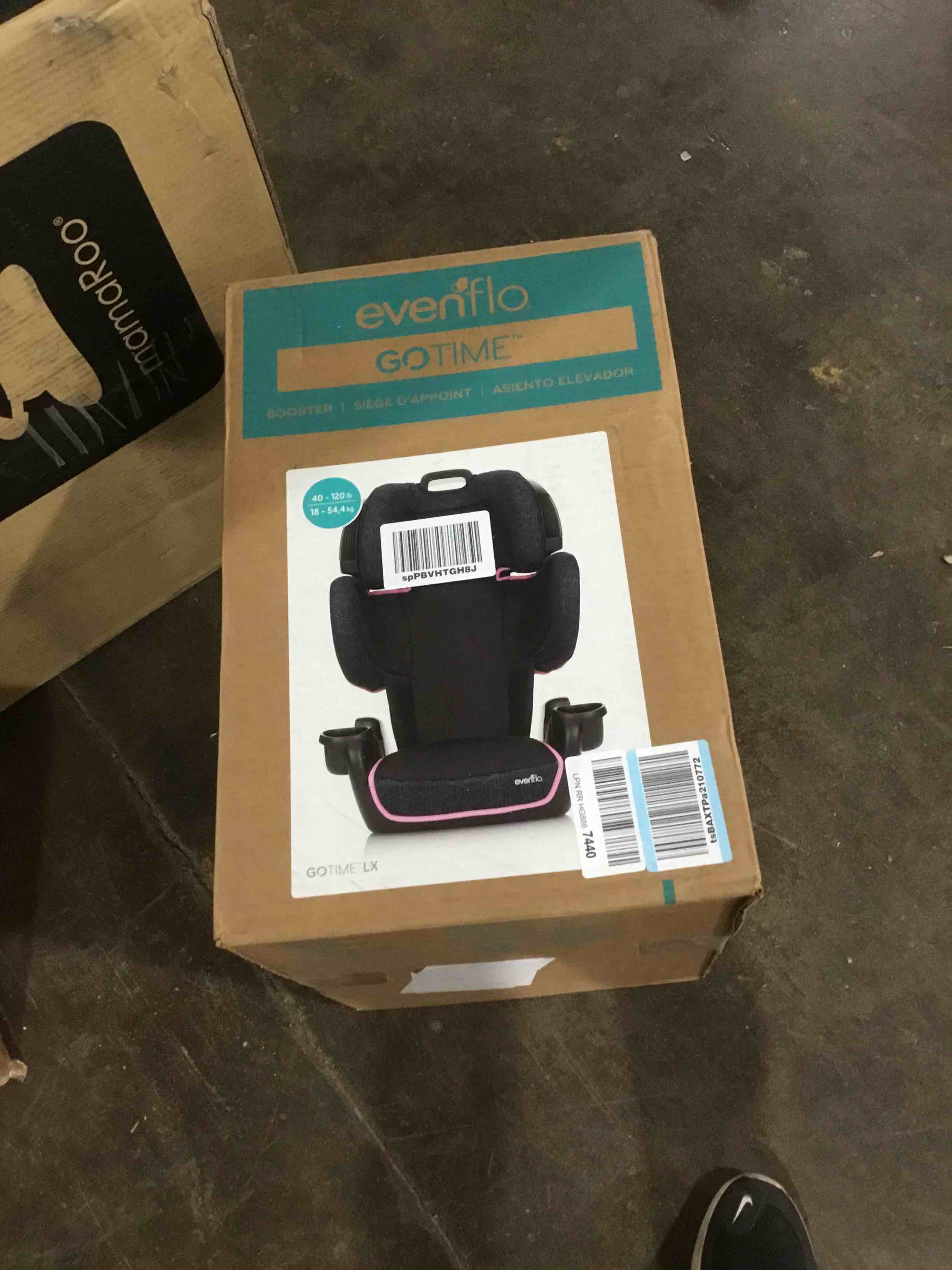 https://s3.amazonaws.com/lotting-images-prod/bidfta/RED5534289_1704398584786.jpeg