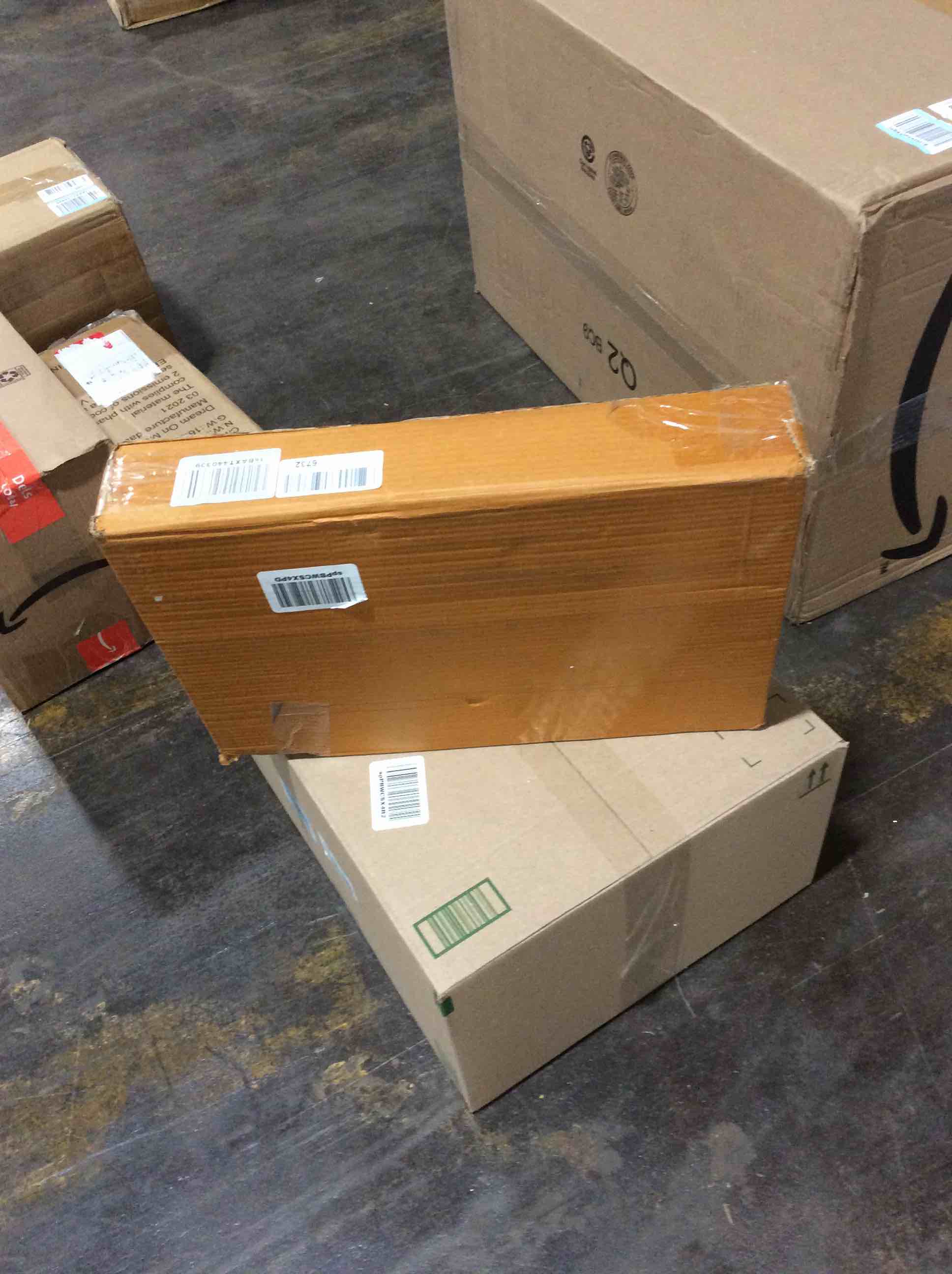https://s3.amazonaws.com/lotting-images-prod/bidfta/RED5535284_1705068652633.jpeg