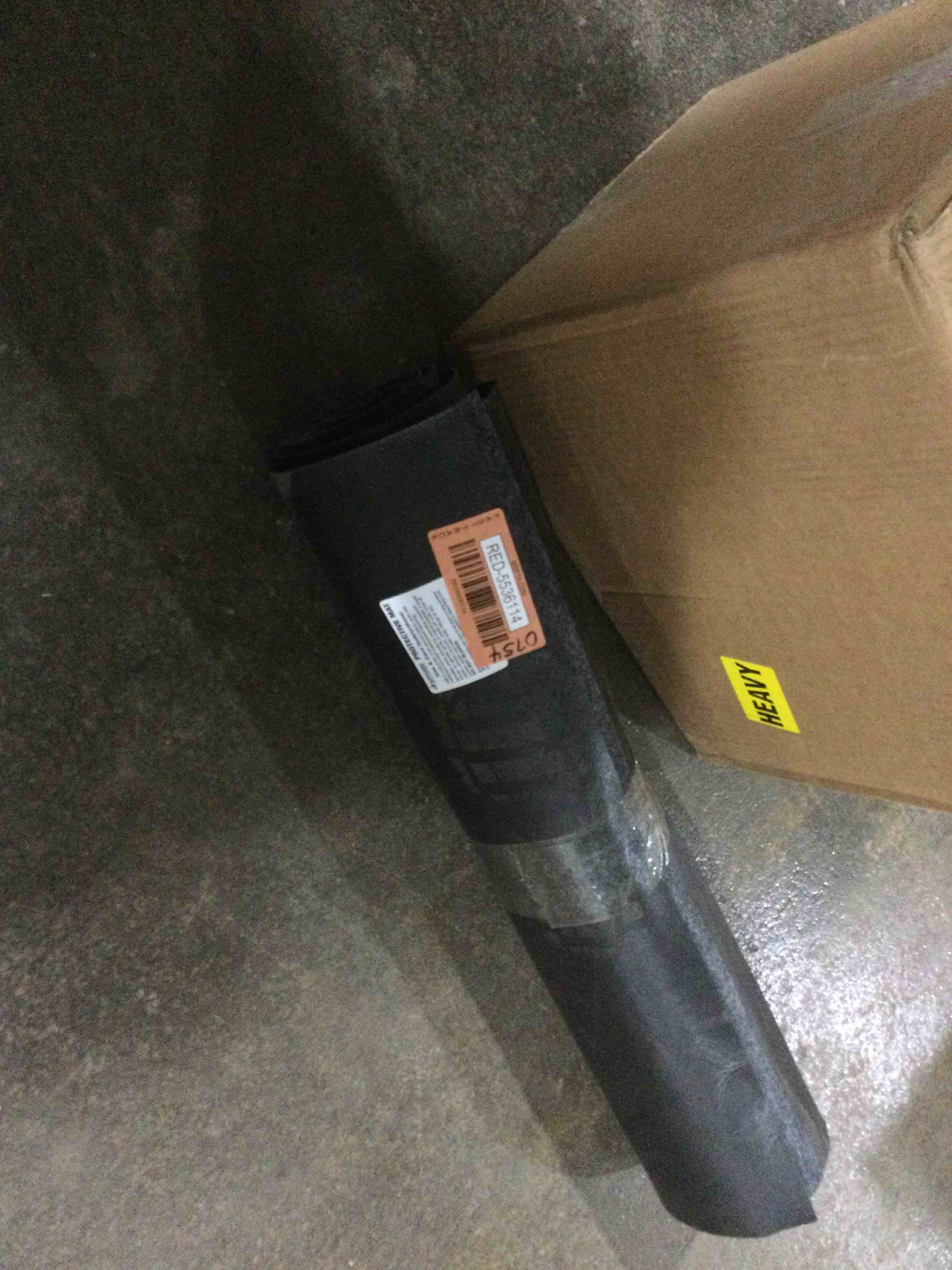 https://s3.amazonaws.com/lotting-images-prod/bidfta/RED5536114_1706542584099.jpeg
