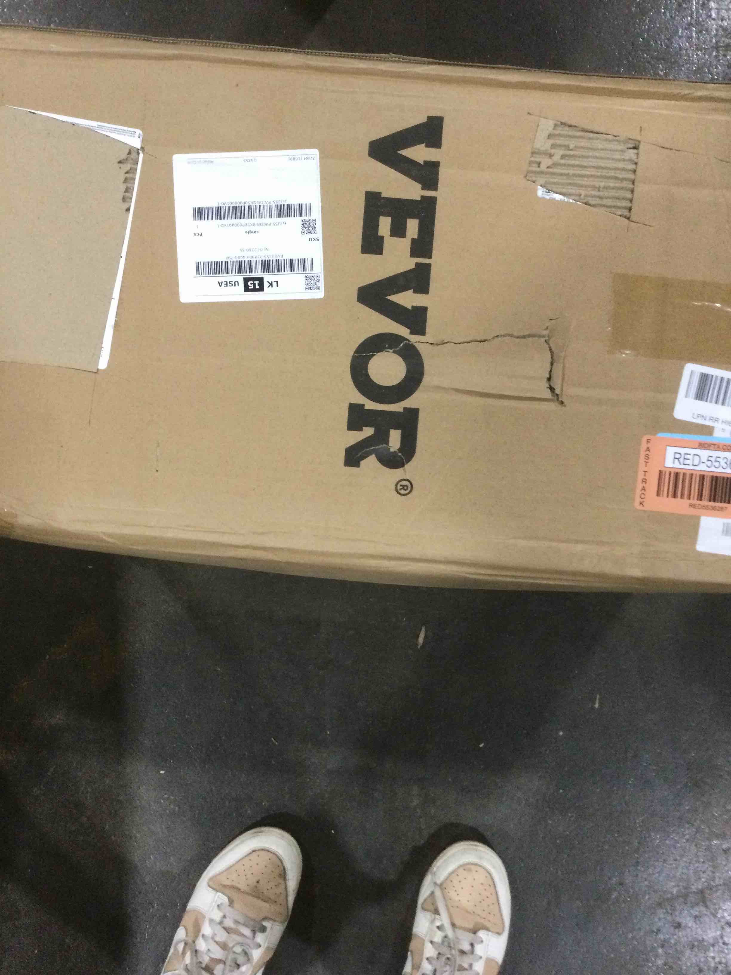 https://s3.amazonaws.com/lotting-images-prod/bidfta/RED5536287_1706553477656.jpeg