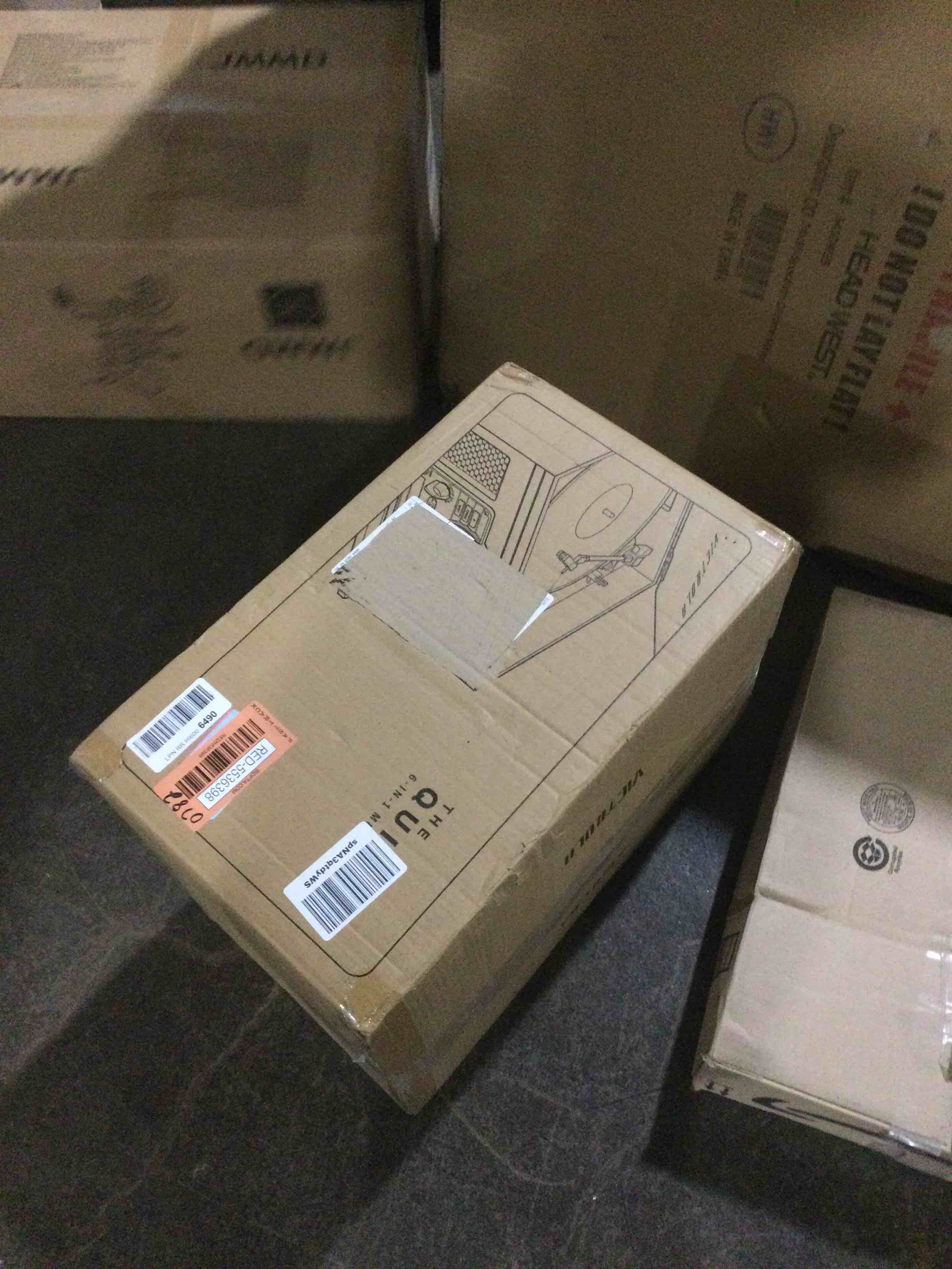 https://s3.amazonaws.com/lotting-images-prod/bidfta/RED5536398_1706560177807.jpeg