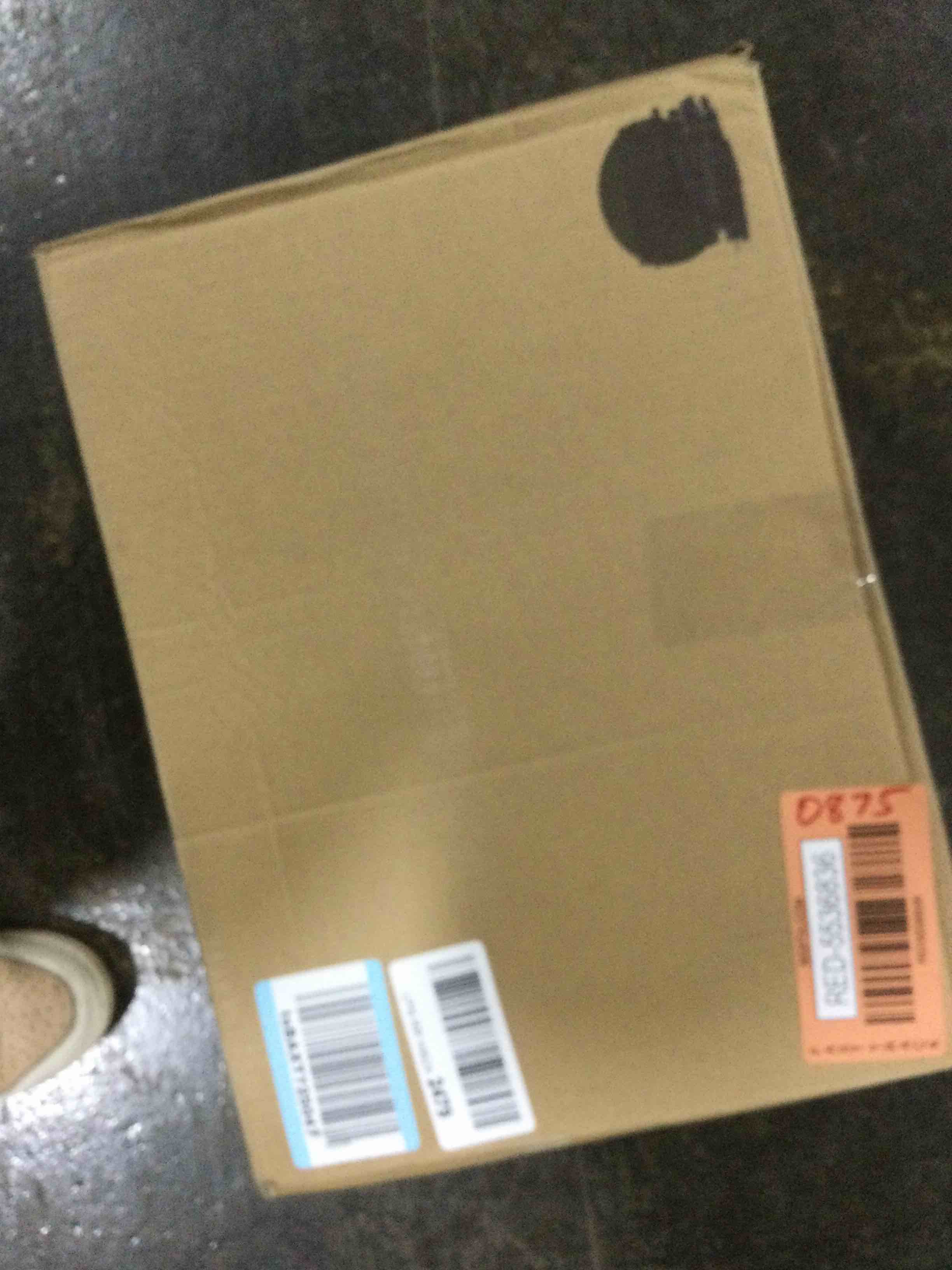 https://s3.amazonaws.com/lotting-images-prod/bidfta/RED5536836_1706797723699.jpeg
