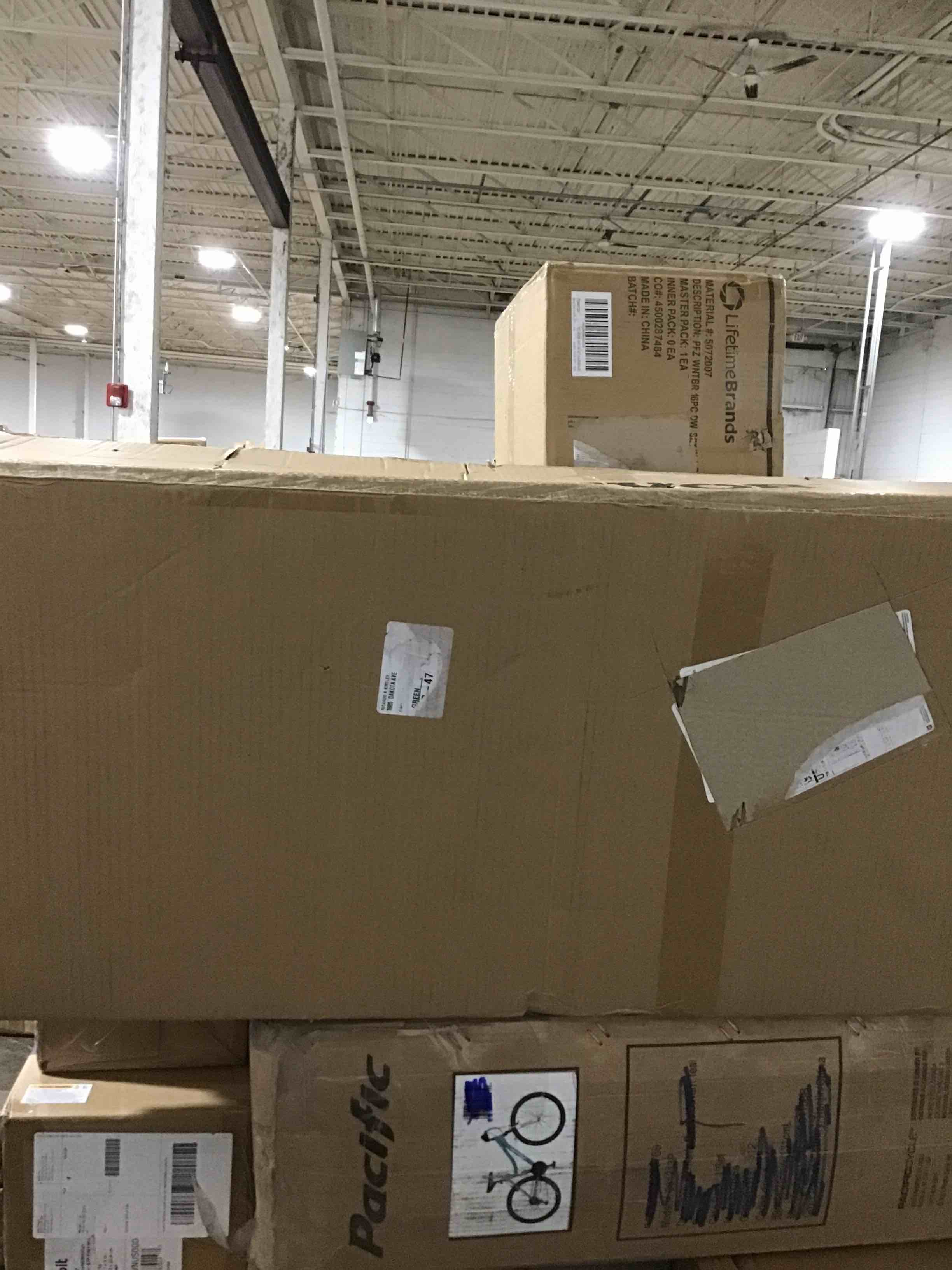 https://s3.amazonaws.com/lotting-images-prod/bidfta/RED5537602_1706204279155.jpeg