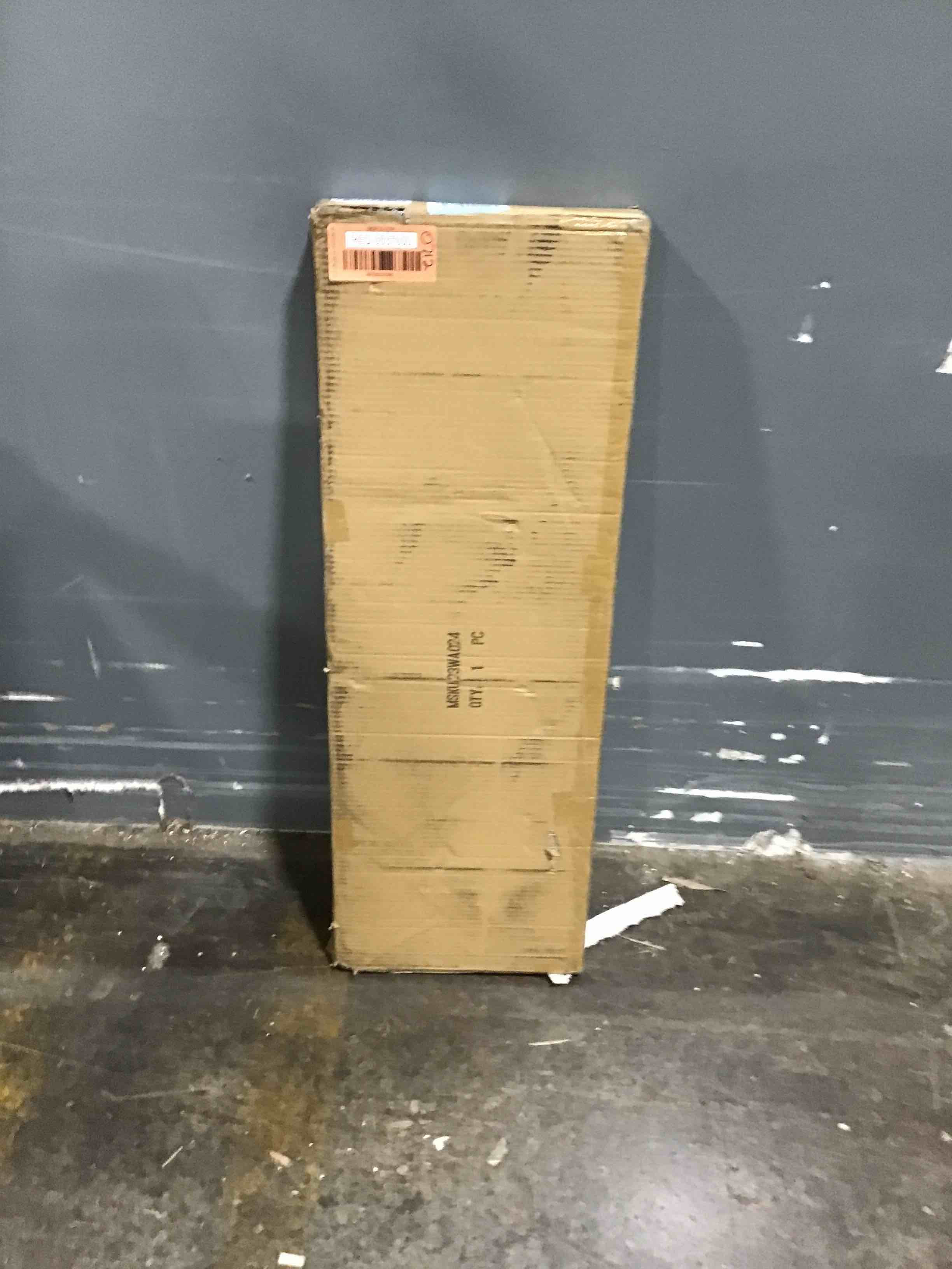 https://s3.amazonaws.com/lotting-images-prod/bidfta/RED5537650_1706206253866.jpeg