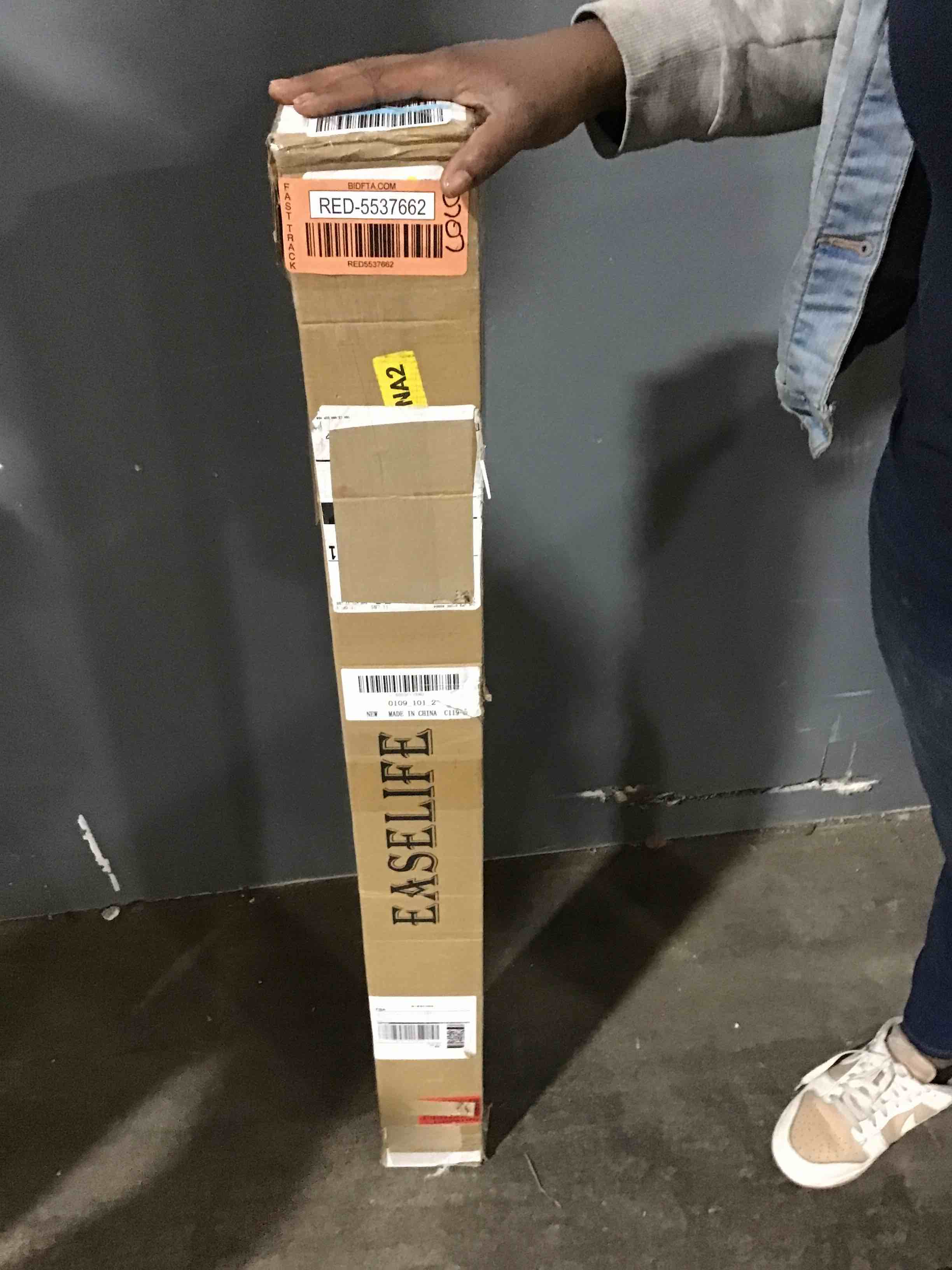 https://s3.amazonaws.com/lotting-images-prod/bidfta/RED5537662_1706199510885.jpeg