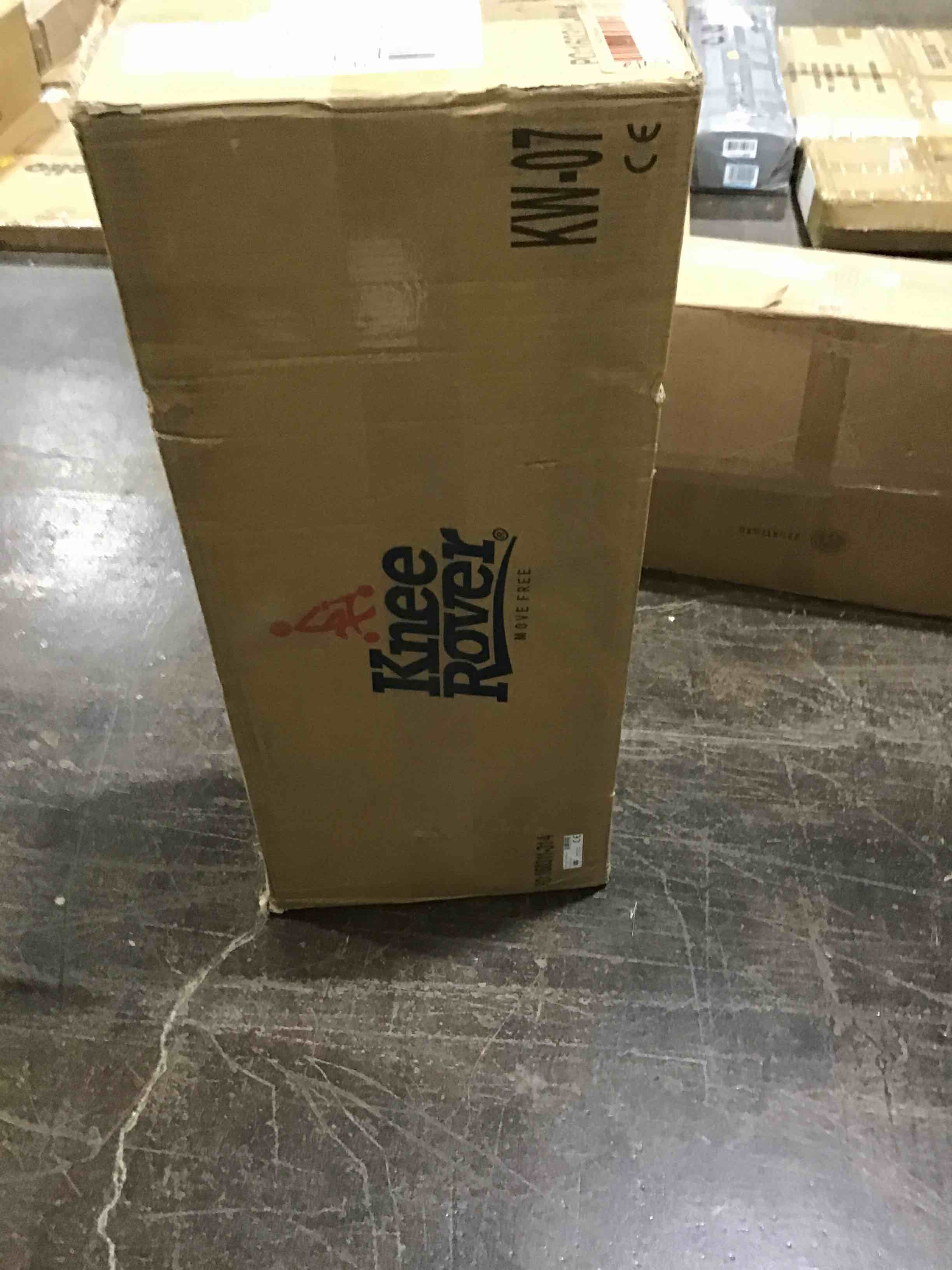 https://s3.amazonaws.com/lotting-images-prod/bidfta/RED5537700_1706207270997.jpeg