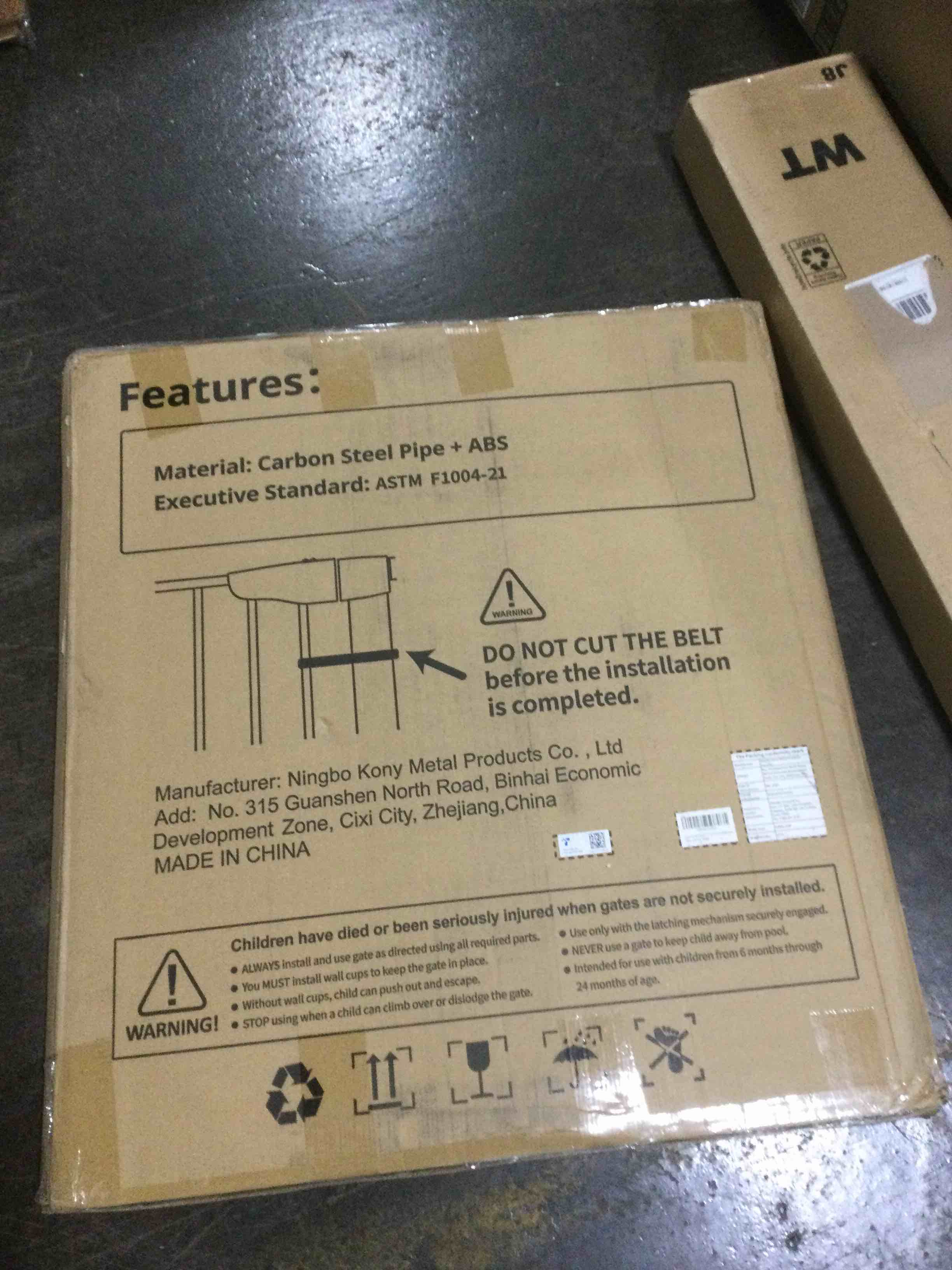 https://s3.amazonaws.com/lotting-images-prod/bidfta/RED5538247_1706715471026.jpeg