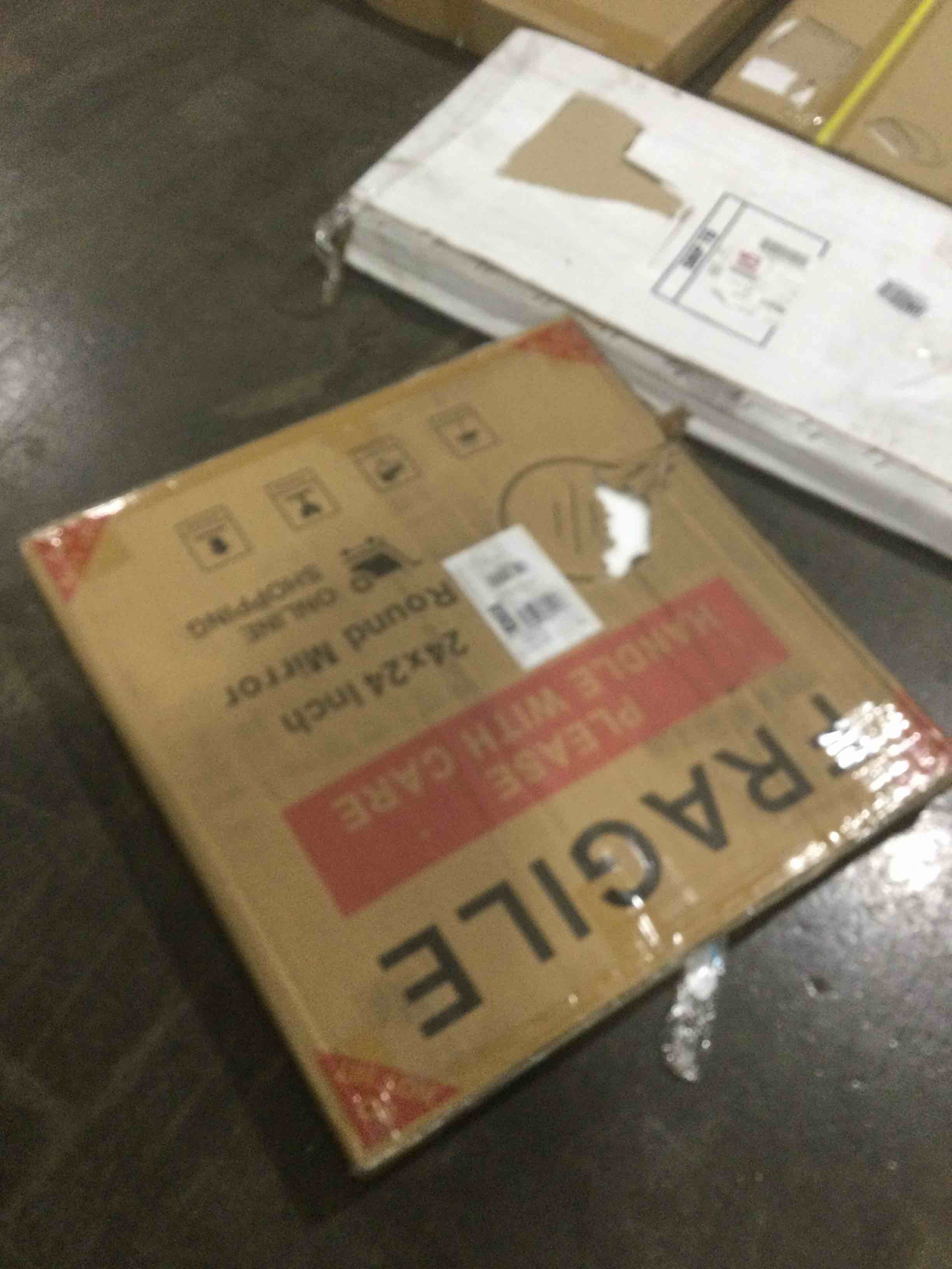 https://s3.amazonaws.com/lotting-images-prod/bidfta/RED5538280_1706718228404.jpeg