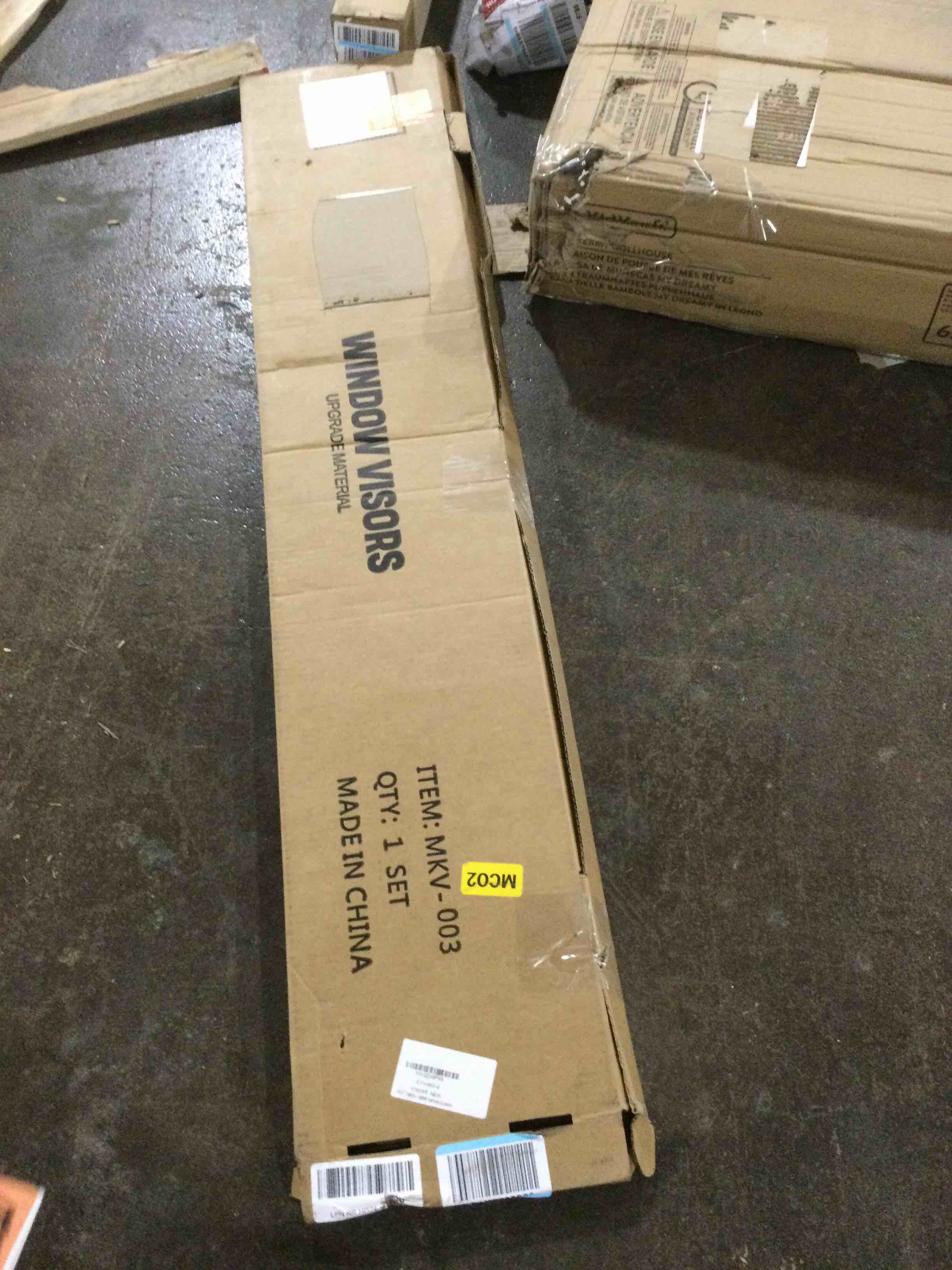 https://s3.amazonaws.com/lotting-images-prod/bidfta/RED5539464_1705690172450.jpeg