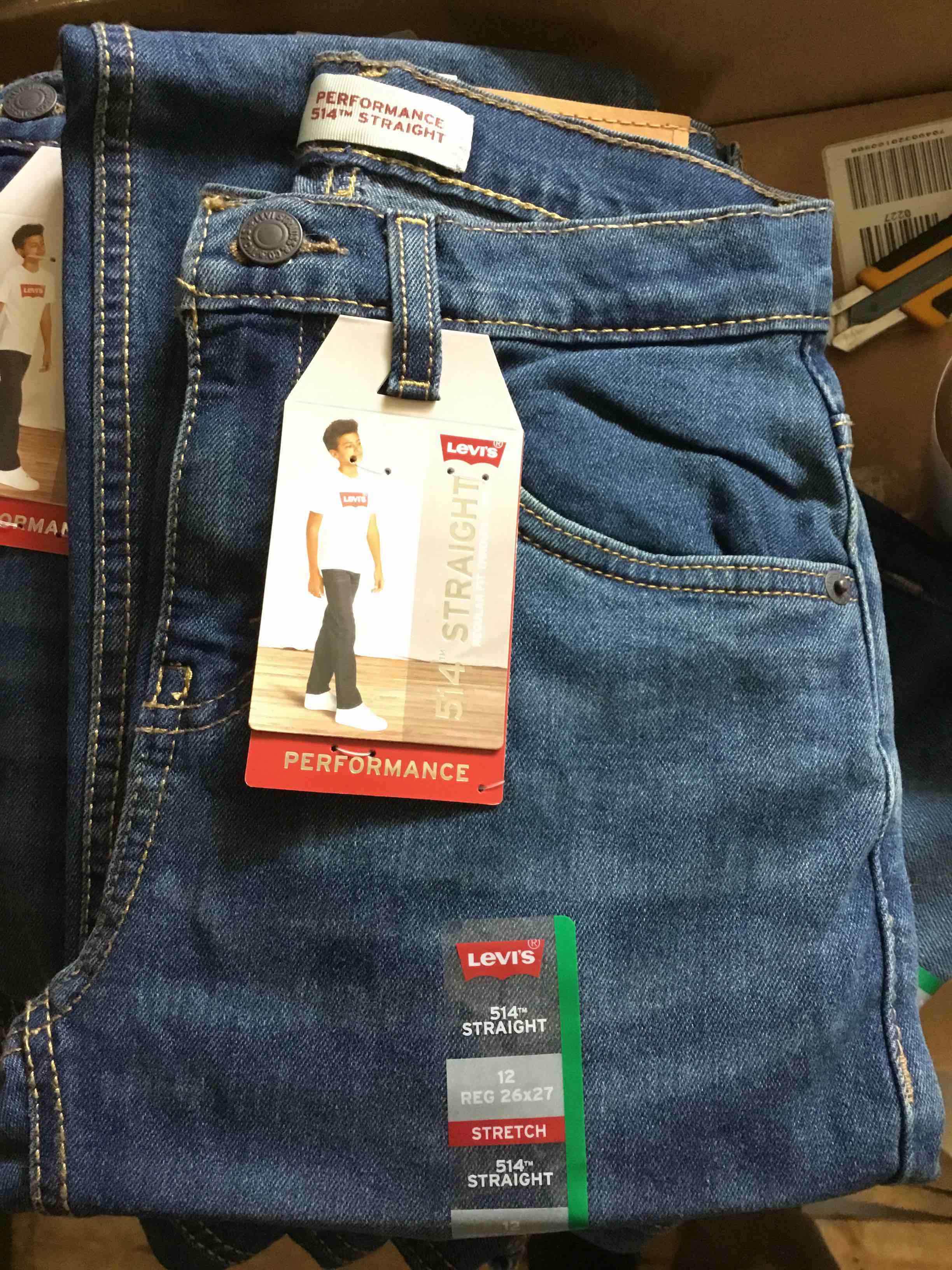 https://s3.amazonaws.com/lotting-images-prod/bidfta/RED5541352_1699031905431.jpeg