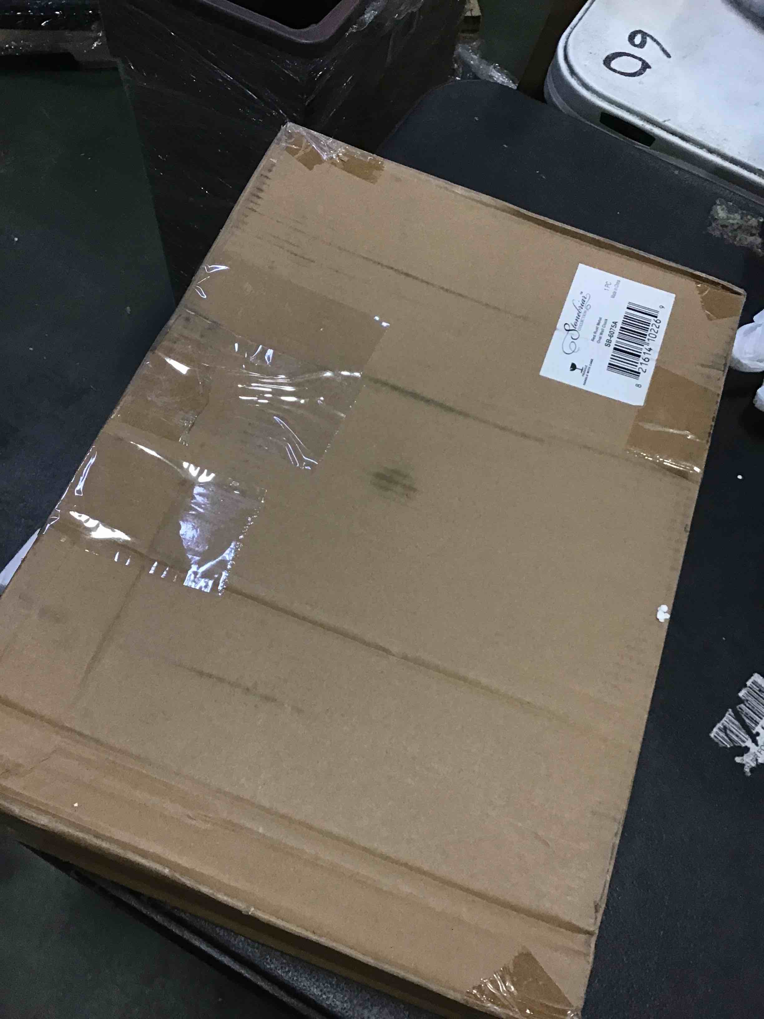 https://s3.amazonaws.com/lotting-images-prod/bidfta/RED5542115_1699304082381.jpeg