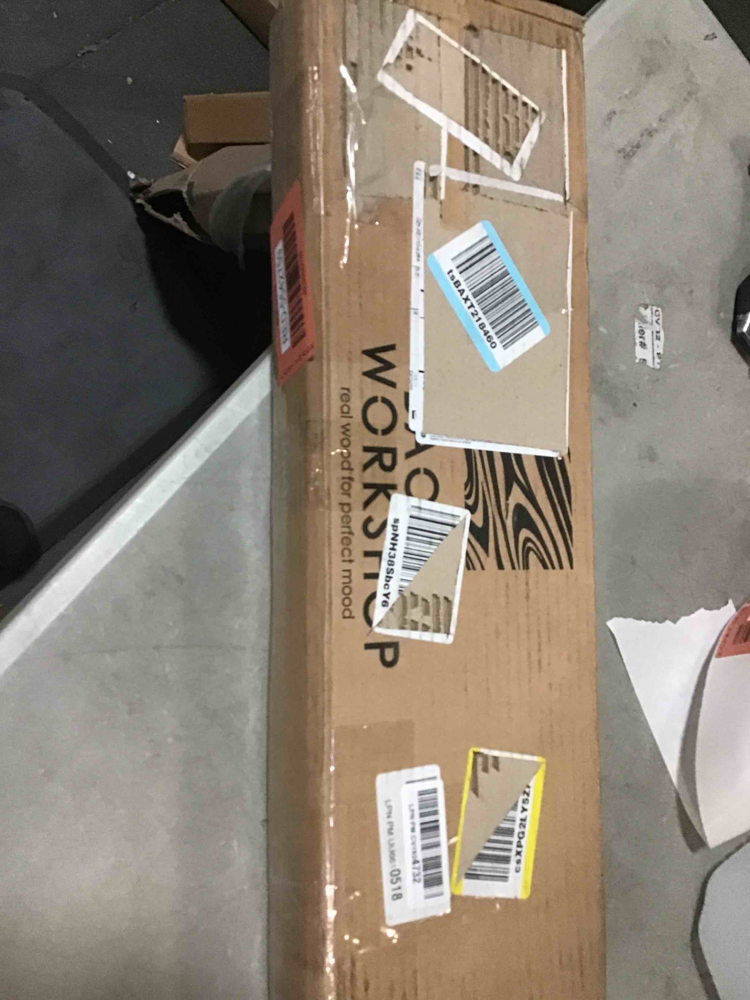 https://s3.amazonaws.com/lotting-images-prod/bidfta/RED5542760_1699644052719.jpeg
