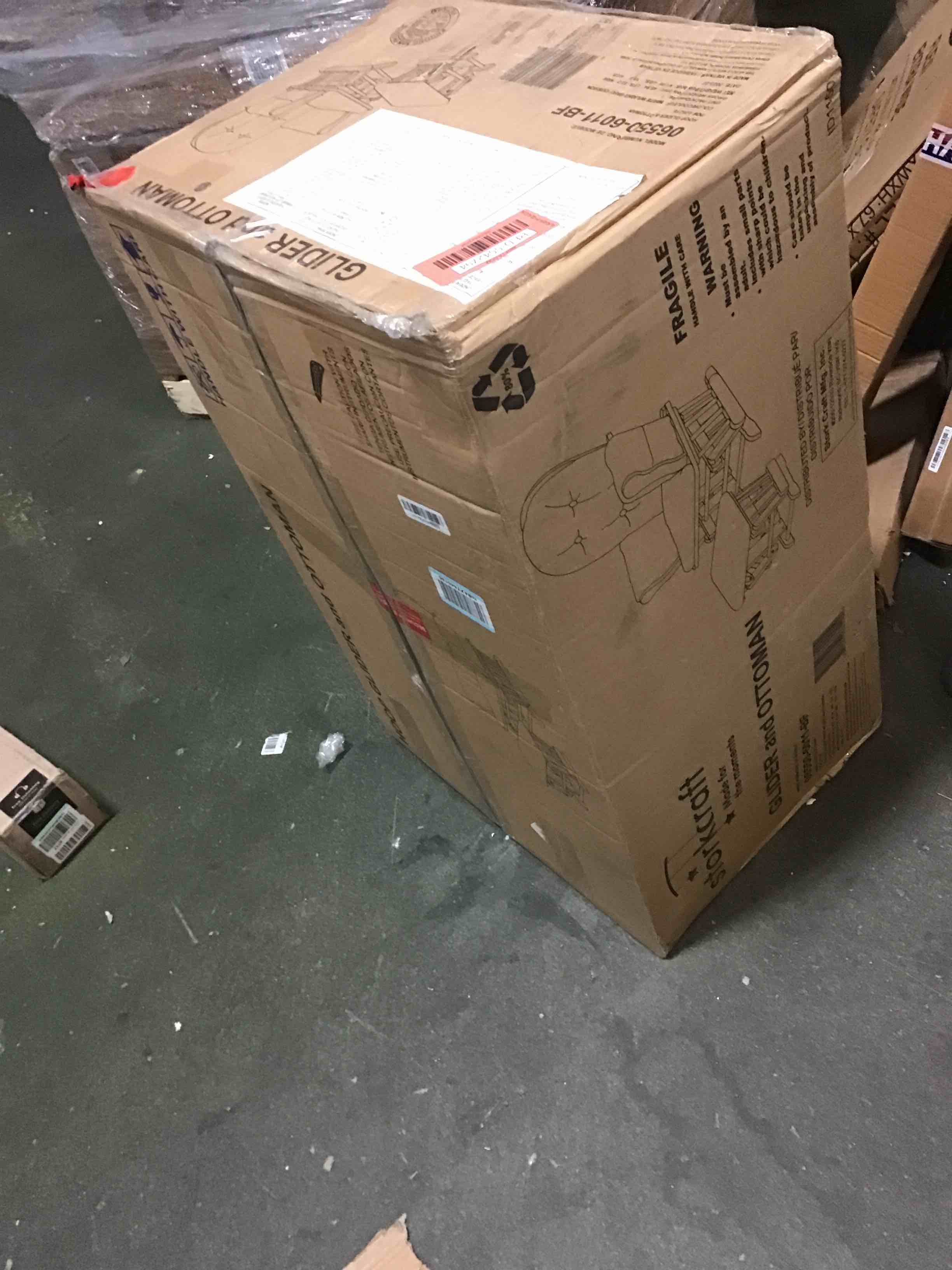 https://s3.amazonaws.com/lotting-images-prod/bidfta/RED5542794_1699649288079.jpeg