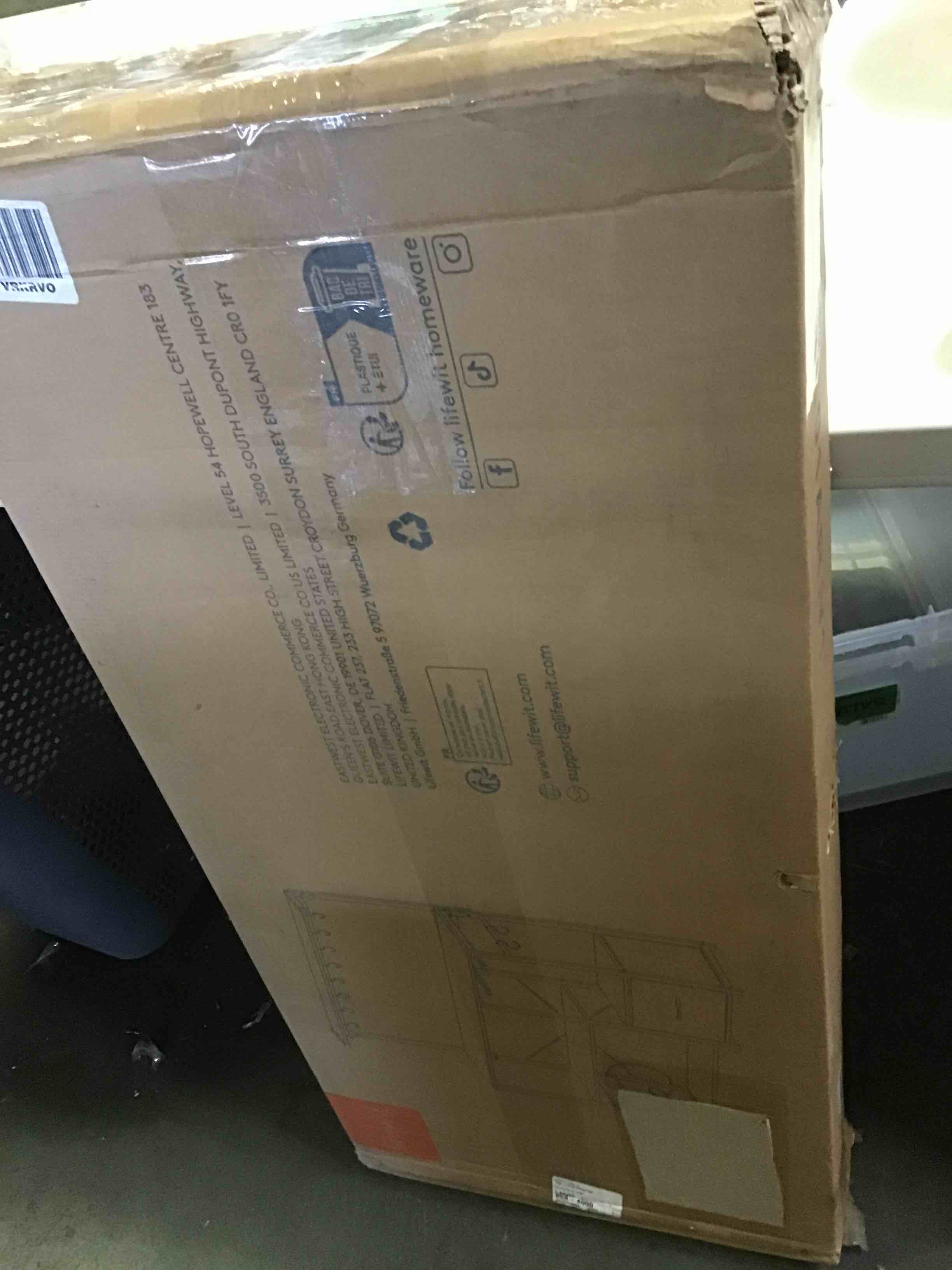 https://s3.amazonaws.com/lotting-images-prod/bidfta/RED5543145_1699027932759.jpeg