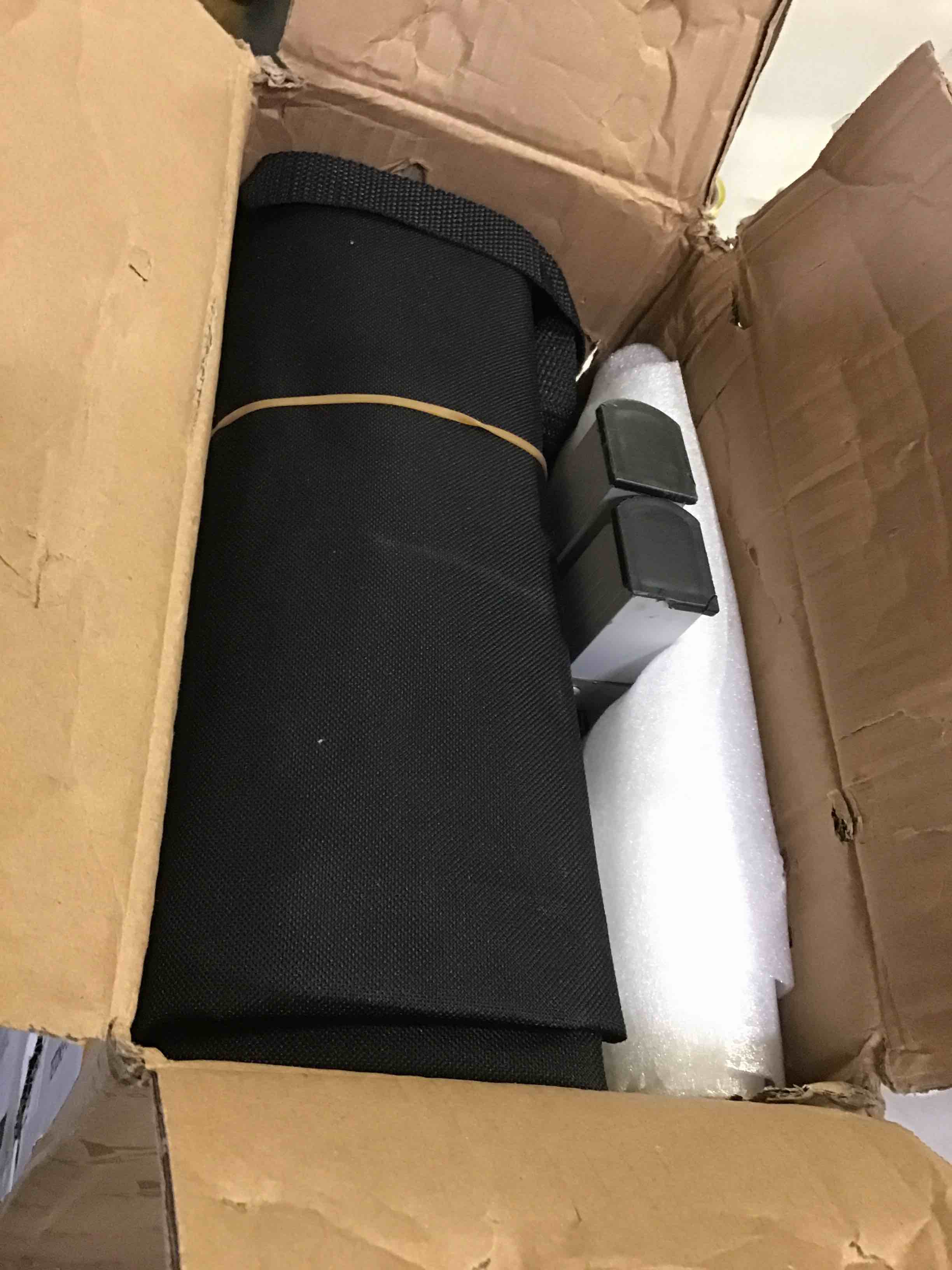 https://s3.amazonaws.com/lotting-images-prod/bidfta/RED5543250_1699286658616.jpeg