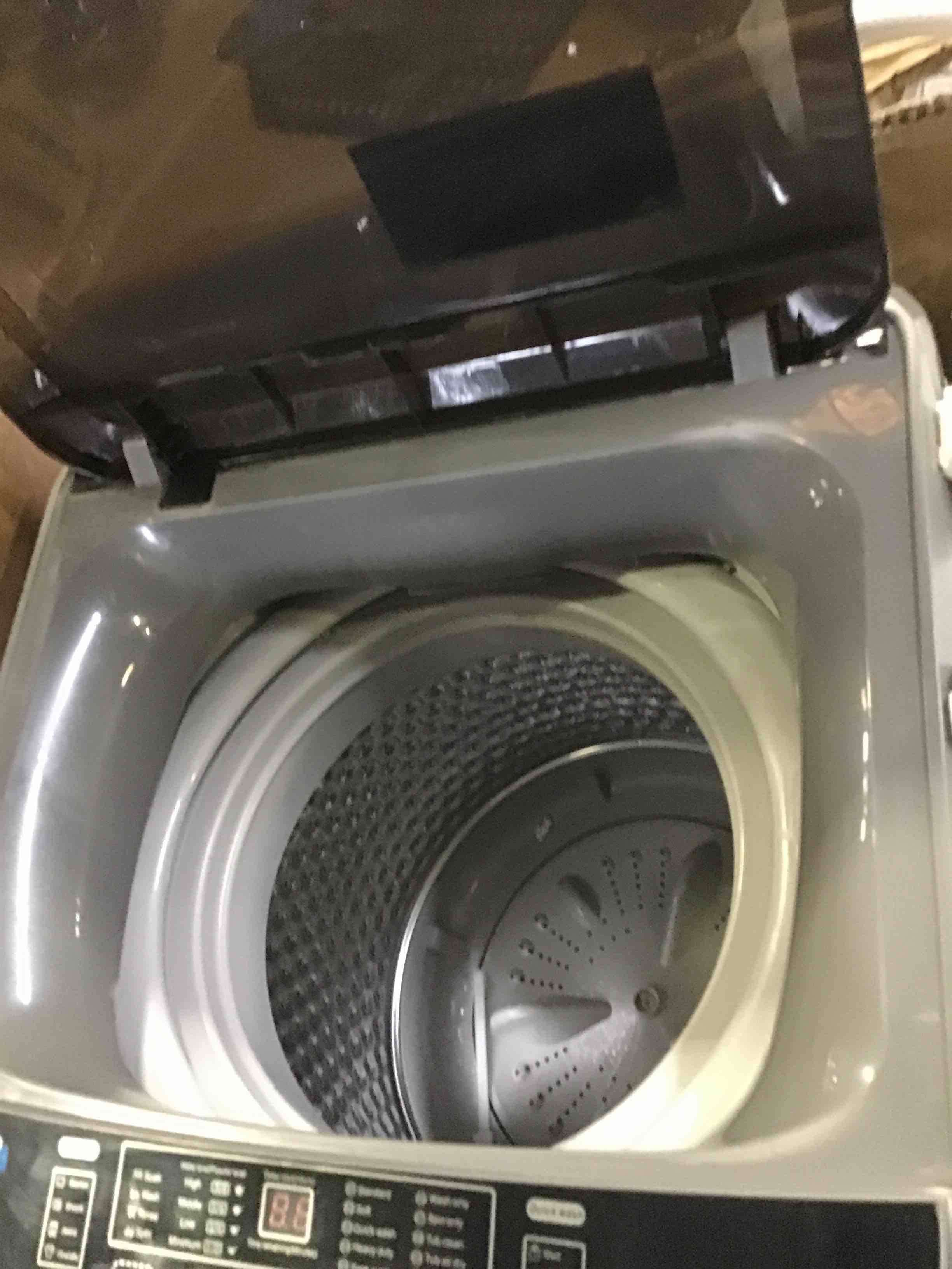 https://s3.amazonaws.com/lotting-images-prod/bidfta/RED5543255_1699287232872.jpeg